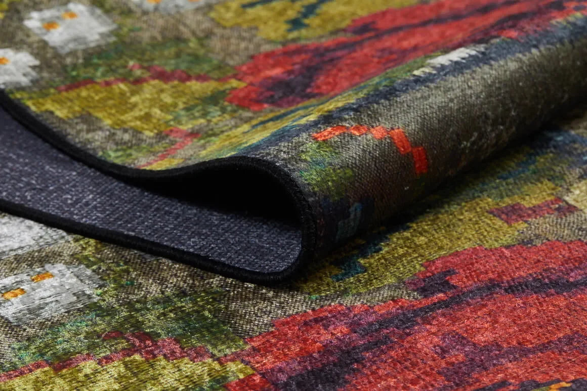 Koyu Yeşil Klasik Çiçekli Patchwork Desenli Halı-Pera Halı