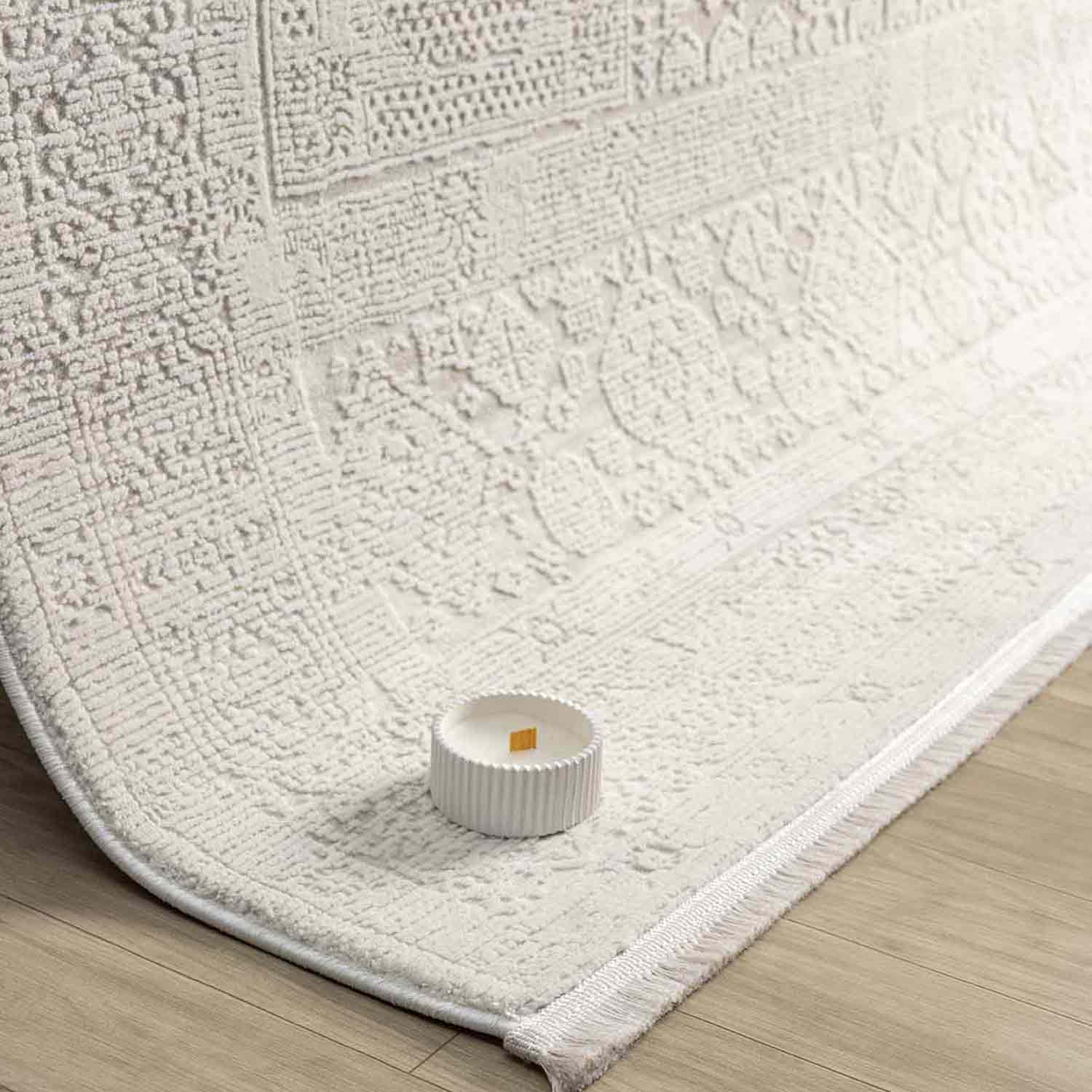 Krem Beyaz Minimal Eskitme Desenli Halı-Pera Halı