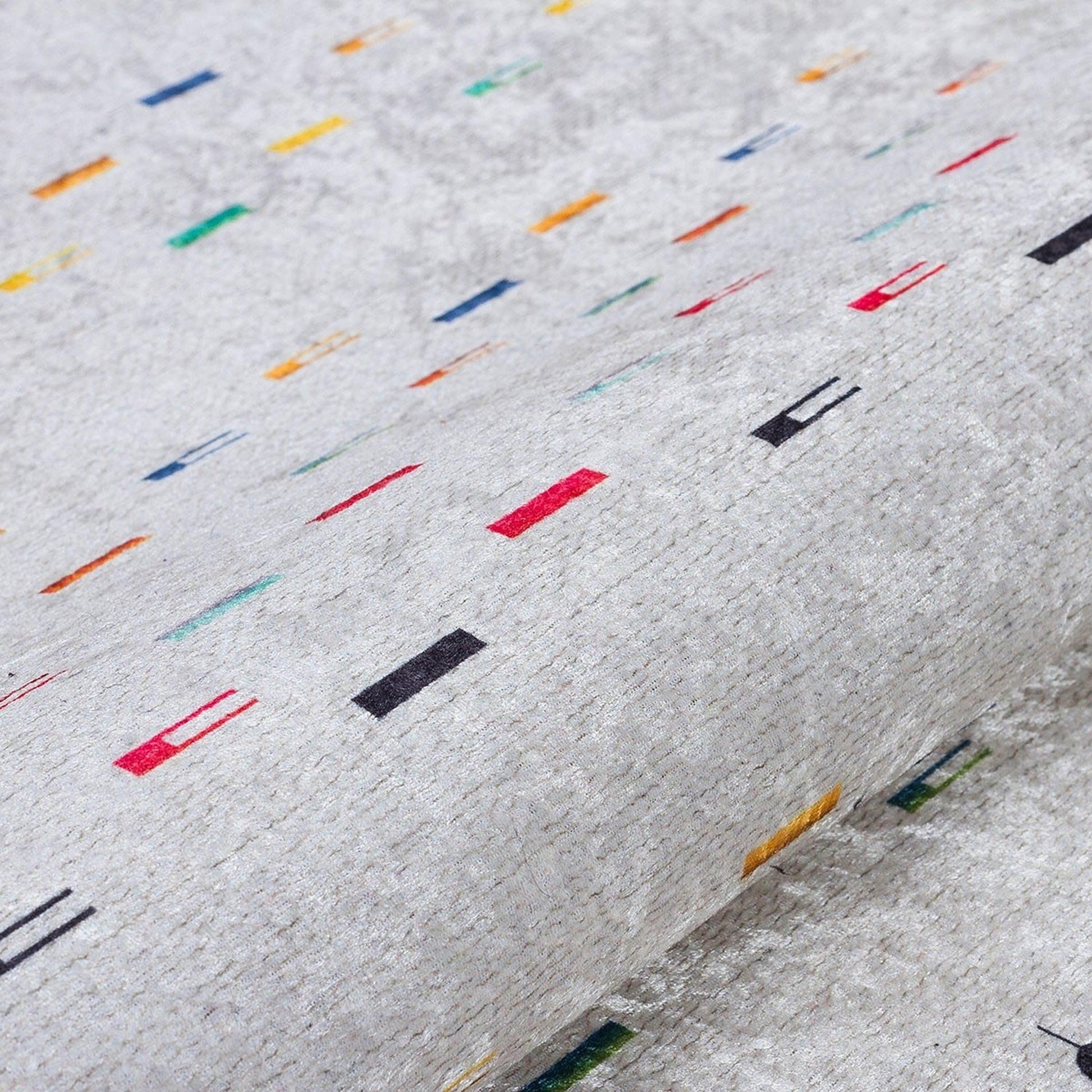 Krem Çok Renkli Etnik Desenli Modern Saçaklı Kilim Halı-Pera Halı