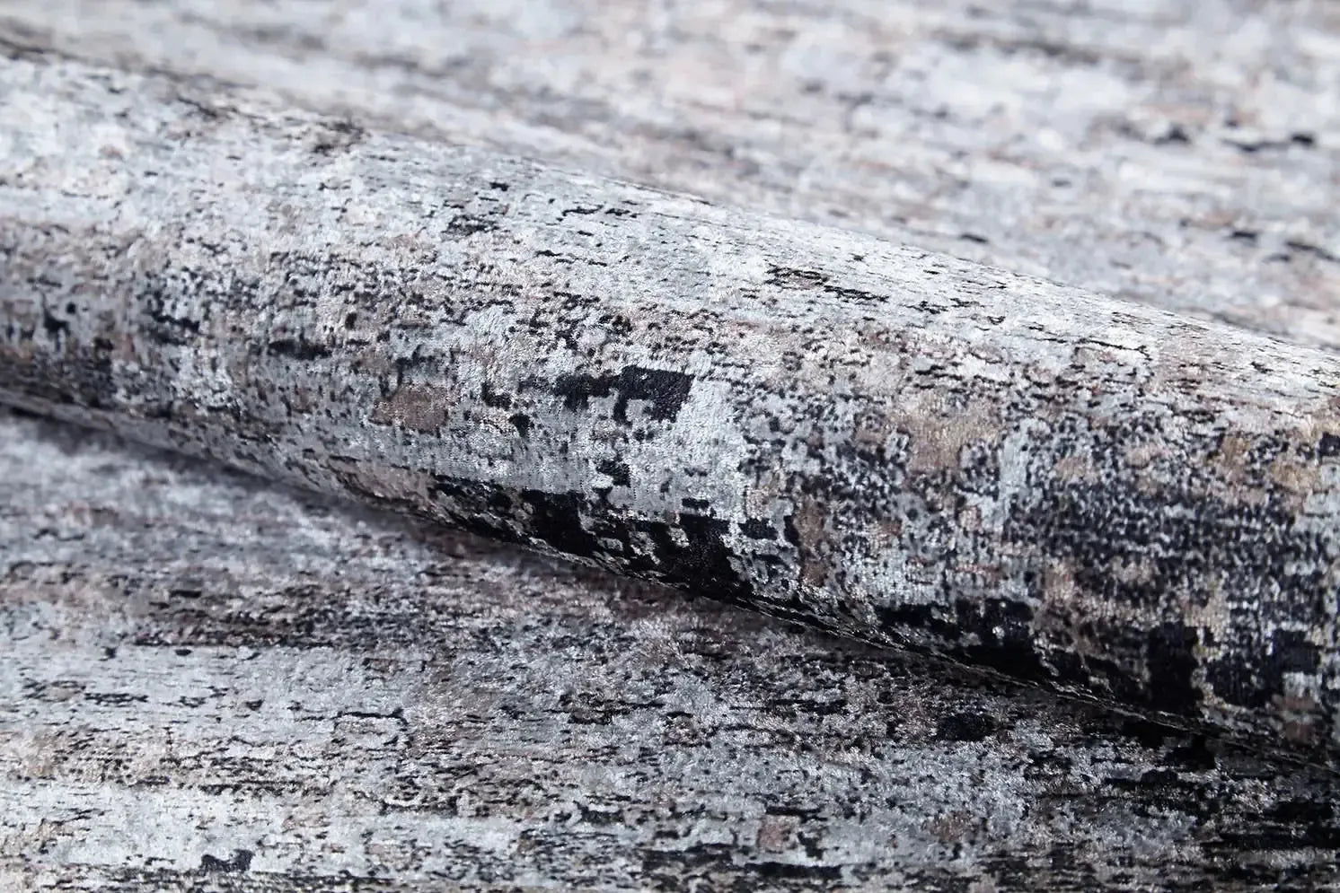 Krem ve Gri Tonlarda Modern Halı-Pera Halı