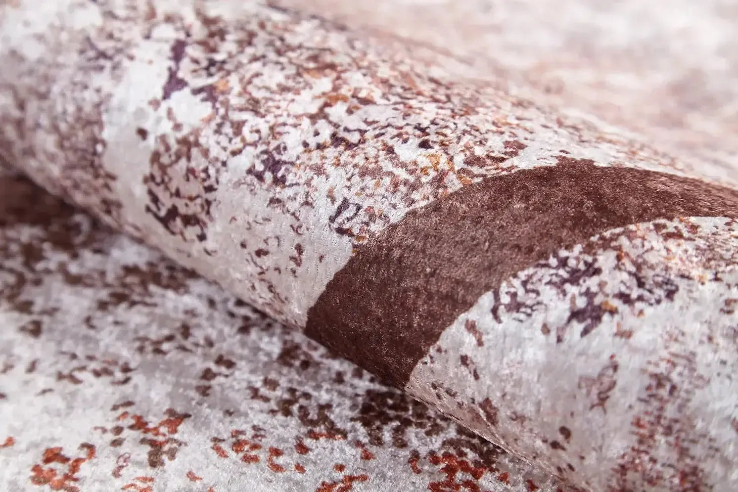 Krem ve Kahve Geometrik Çizgili Halı-Pera Halı