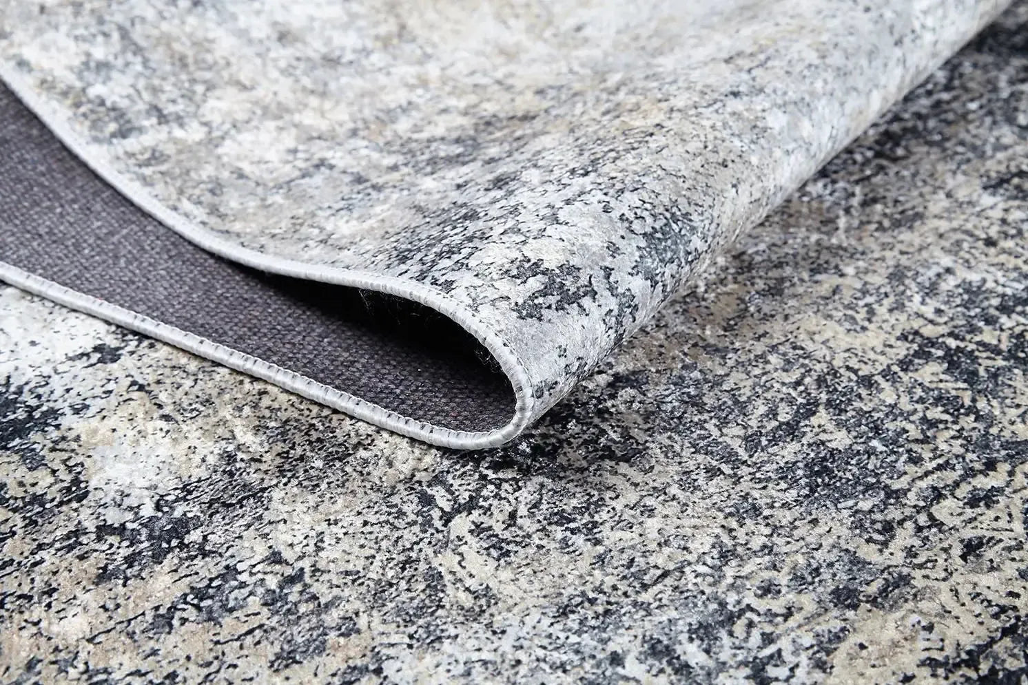 Krem ve Koyu Gri Eskitme Abstre Halı-Pera Halı