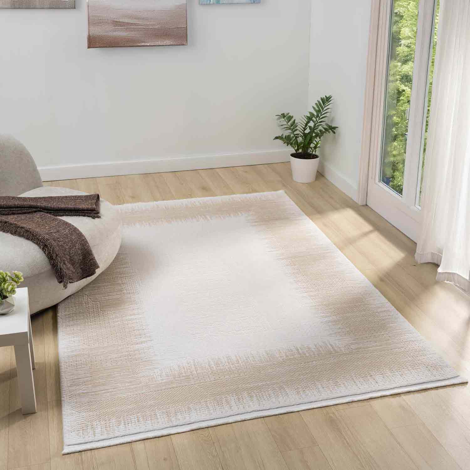 Krem Bej Eskitme Bordürlü Sade Modern Halı