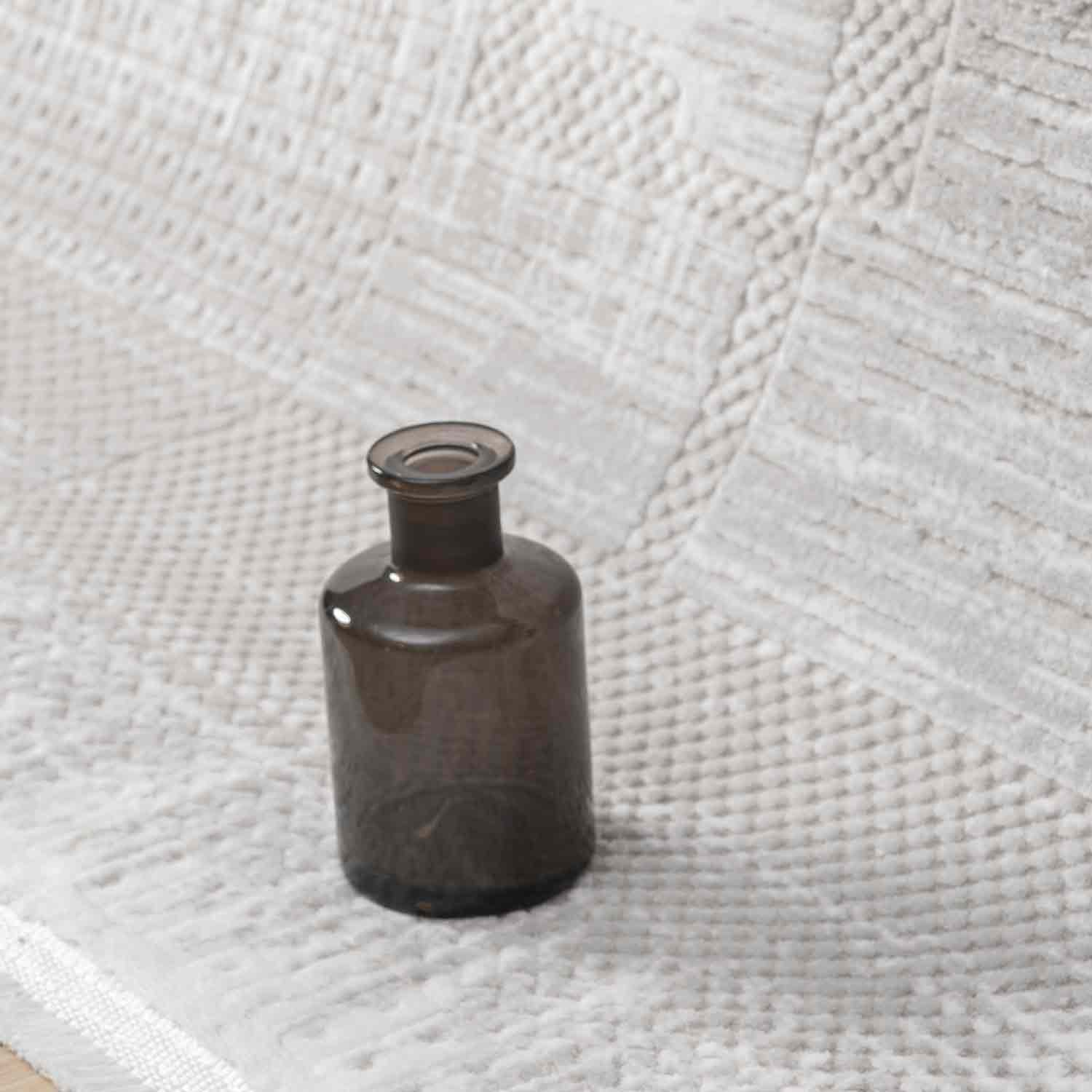 Gri Beyaz Bordürlü Modern Halı