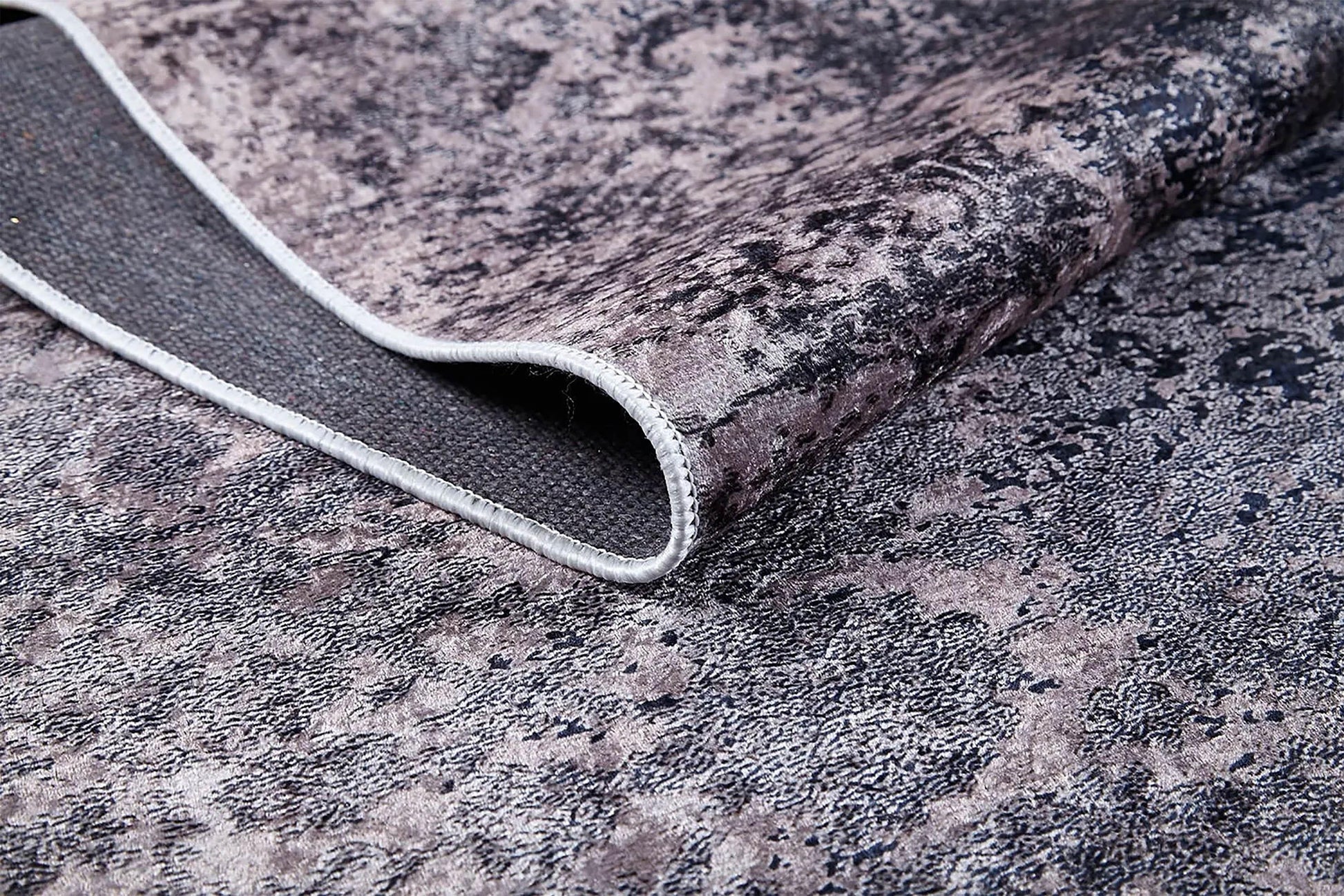 Lacivert Açık Pembe Çiçekli Vintage Geometrik Modern Halı-Pera Halı