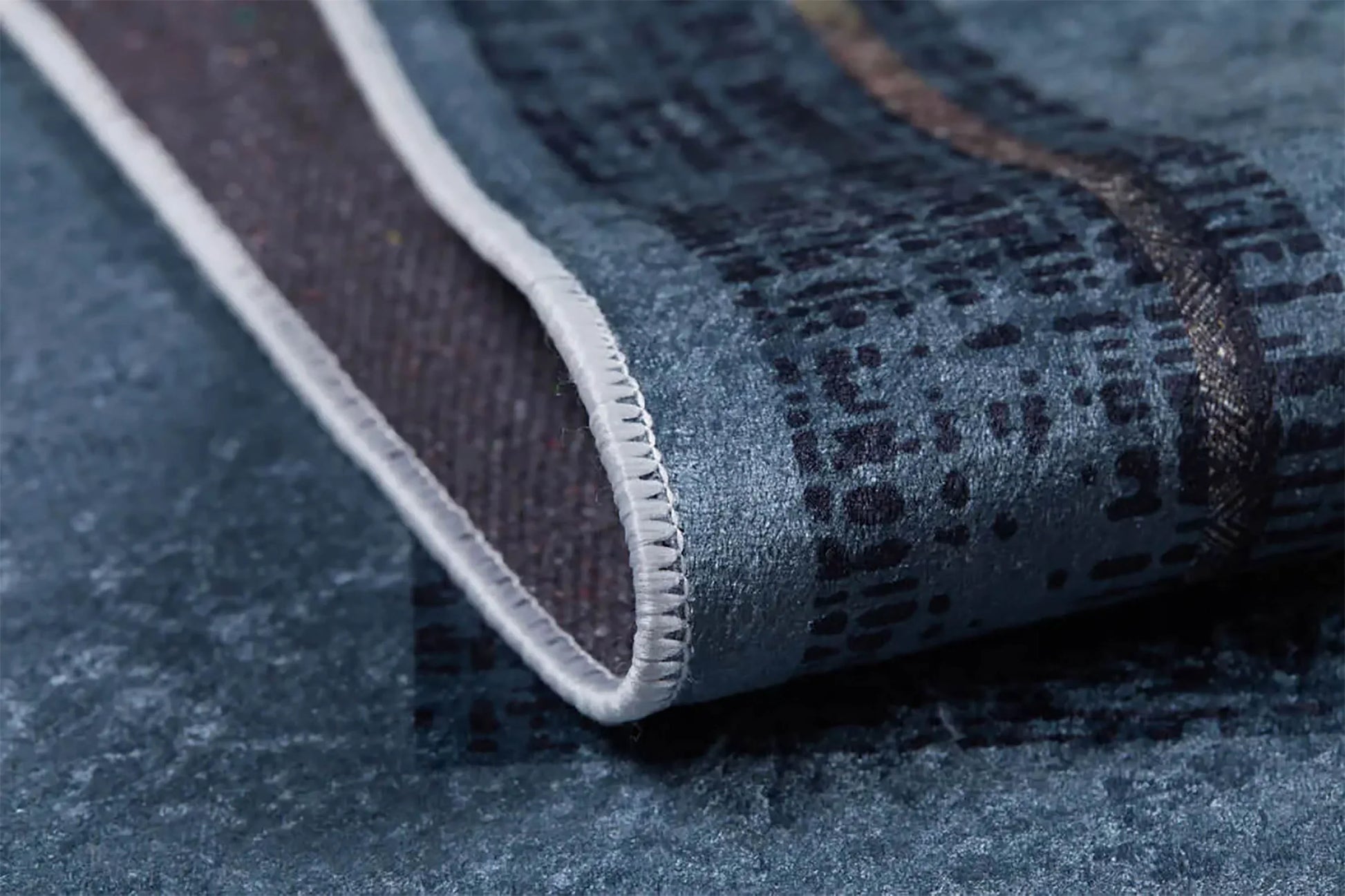 Lacivert Bordürlü Modern Desenli Yıkanabilir Halı-Pera Halı