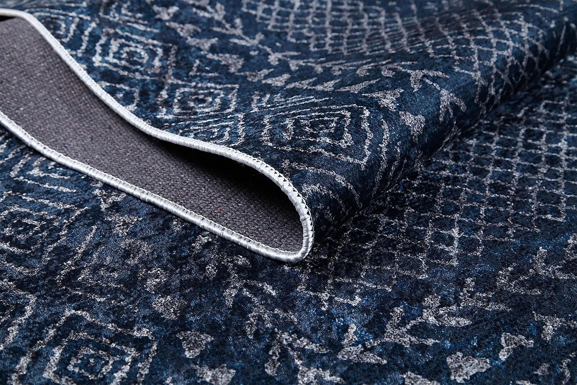 Lacivert Geometrik Desenli Halı-Pera Halı