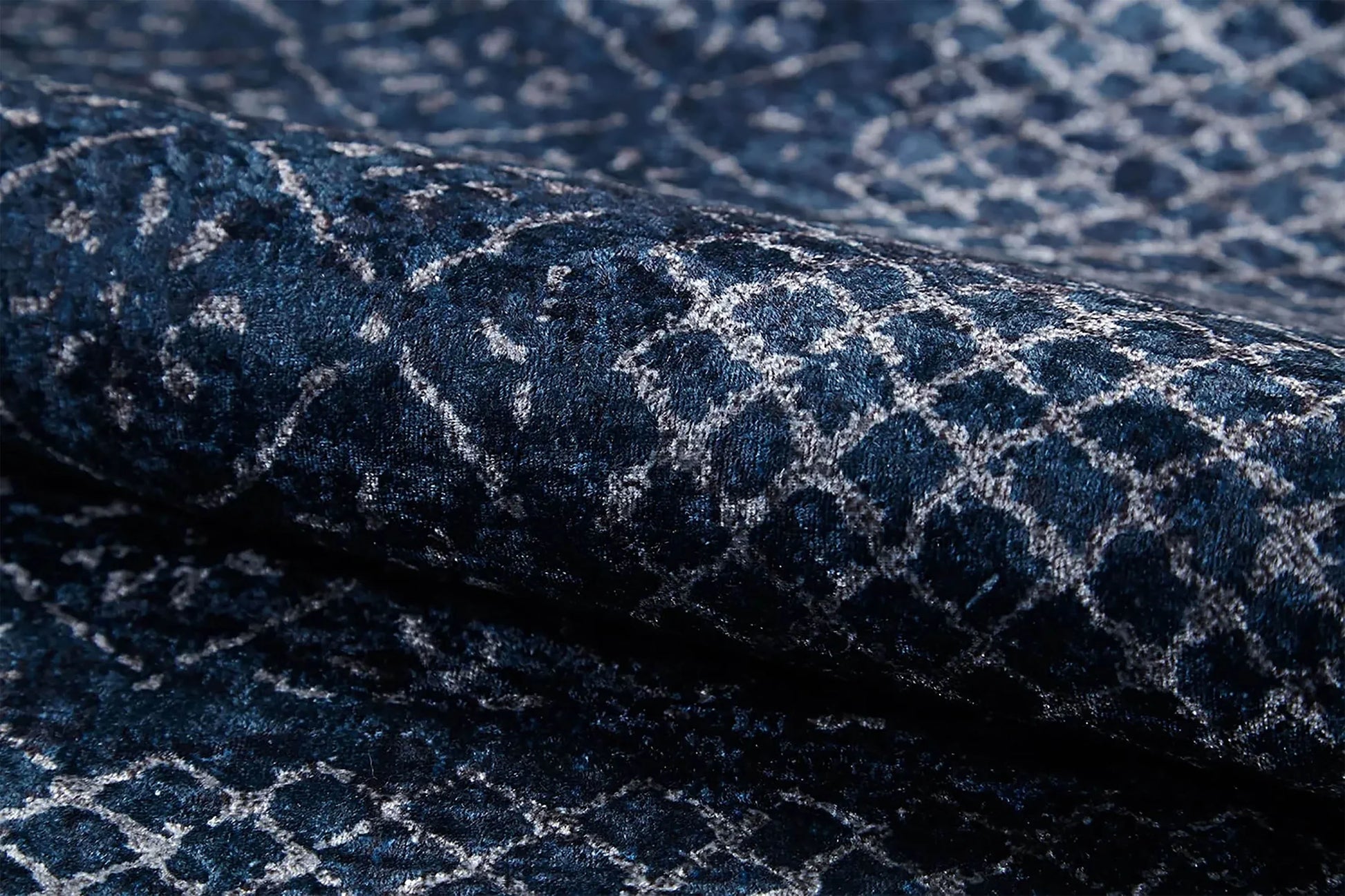 Lacivert Geometrik Desenli Halı-Pera Halı