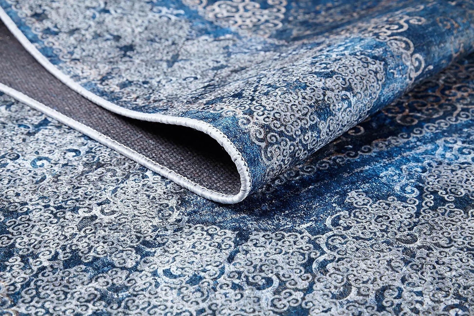 Lacivert Gri Çiçekli Vintage Madalyonlu Geometrik Halı-Pera Halı