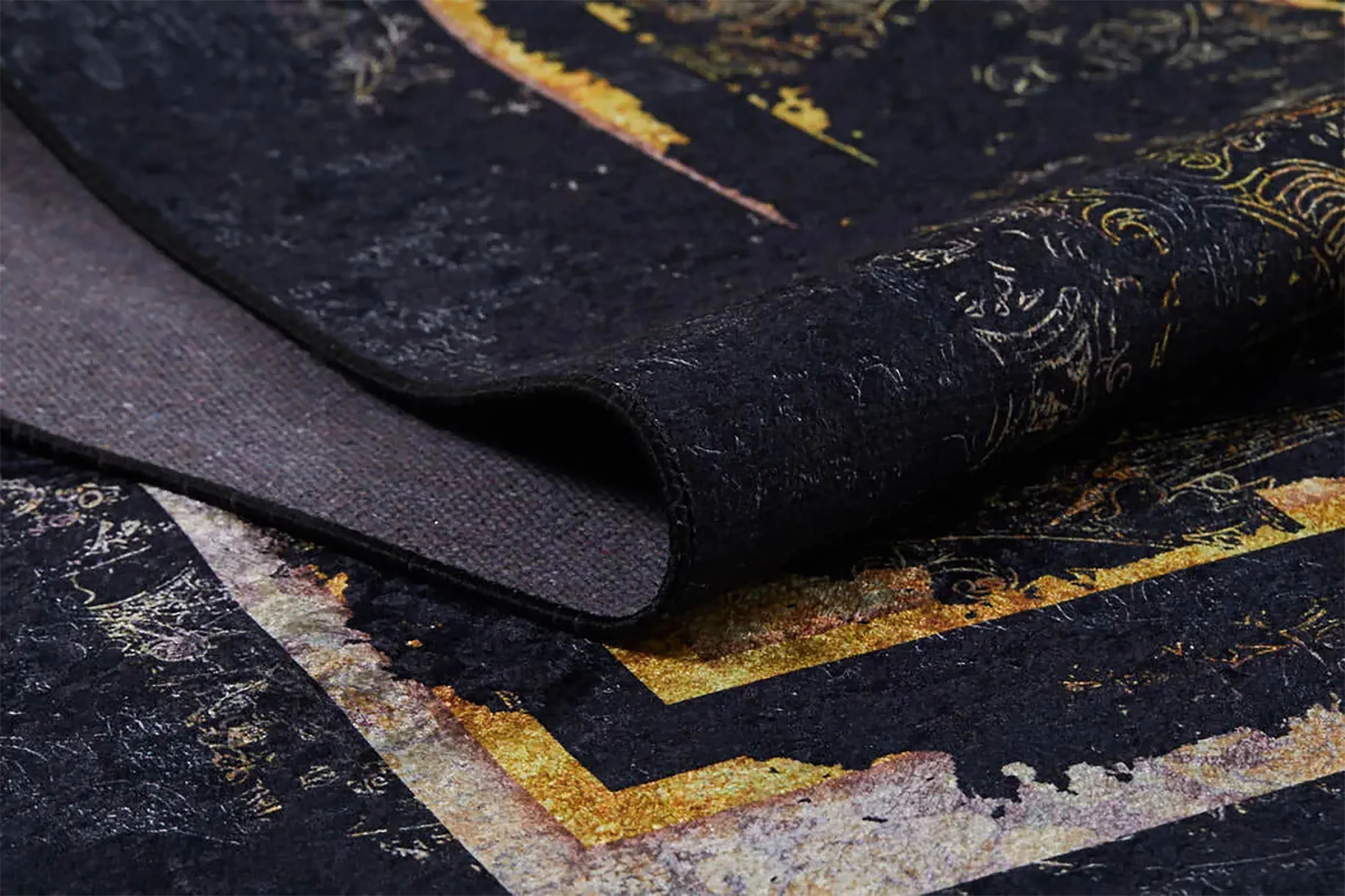 Lüks Siyah Altın Çerçeveli Modern Halı-Pera Halı