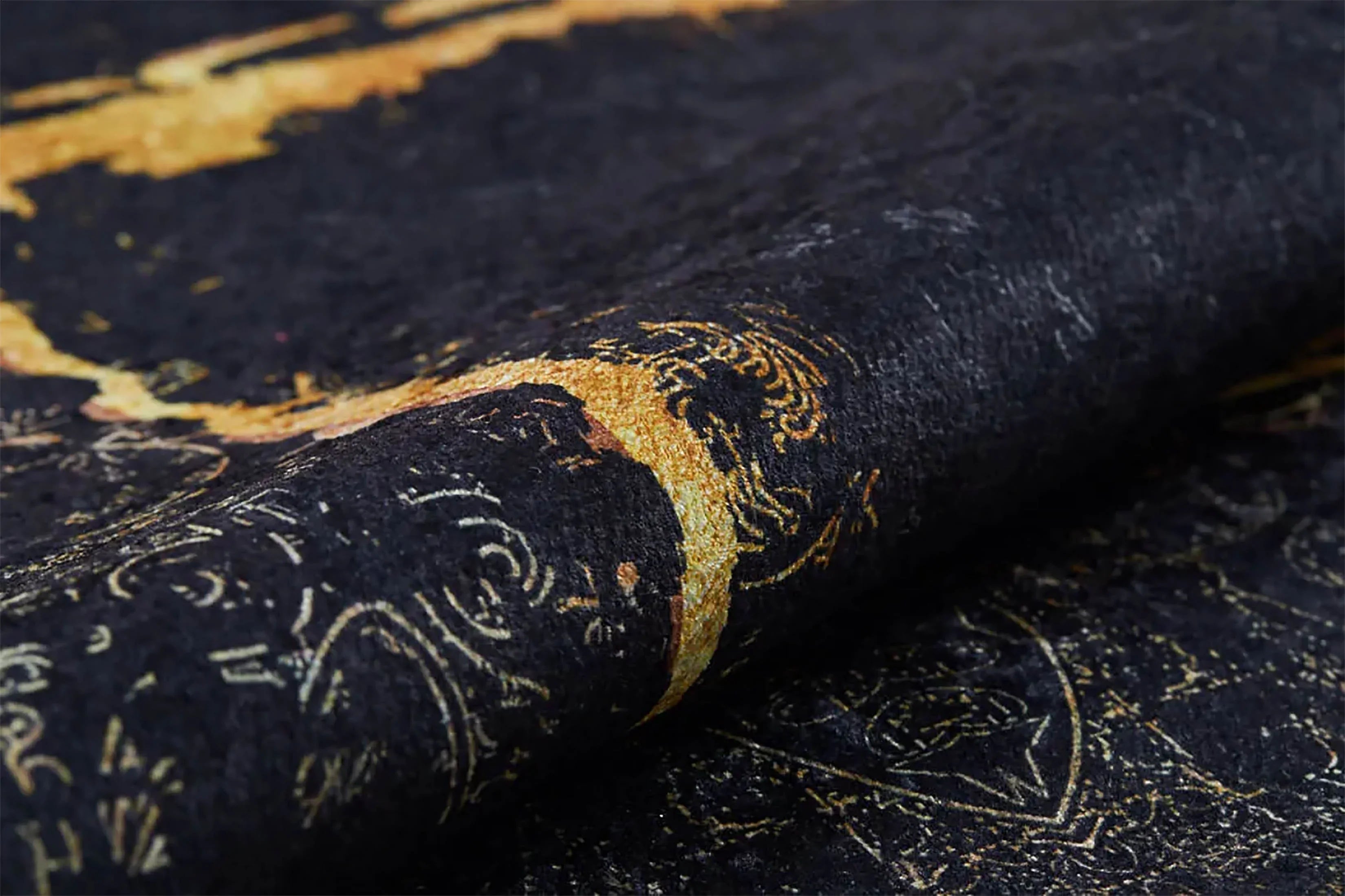 Lüks Siyah Altın Çerçeveli Modern Halı-Pera Halı