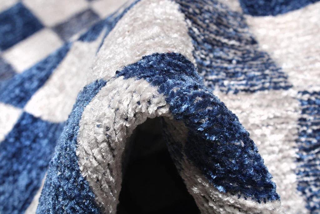 Mavi Beyaz Modern Geometrik Dama Desenli Yıkanabilir Halı-Pera Halı