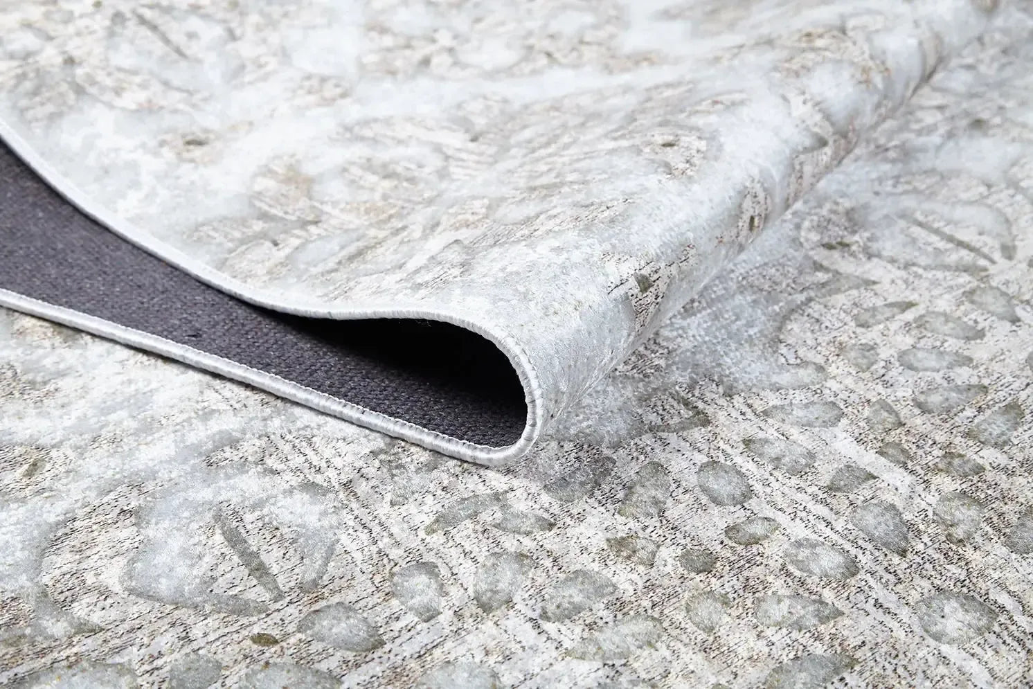 Medalyon Desenli Açık Bej Krem Halı-Pera Halı