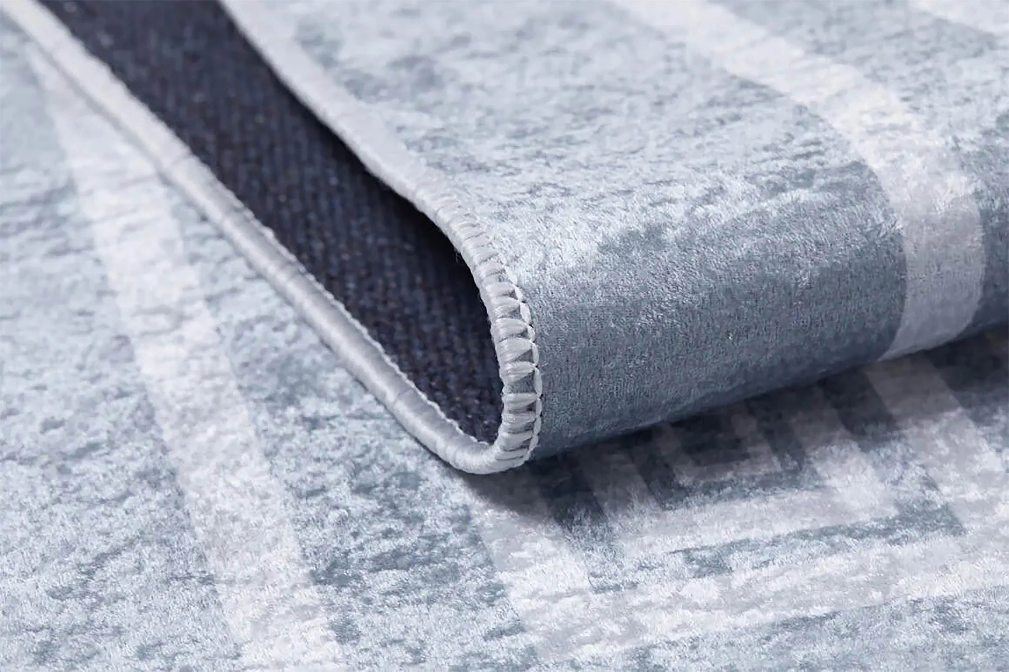 Mermer Desenli Gri Altın Geometrik Bordürlü Halı-Pera Halı