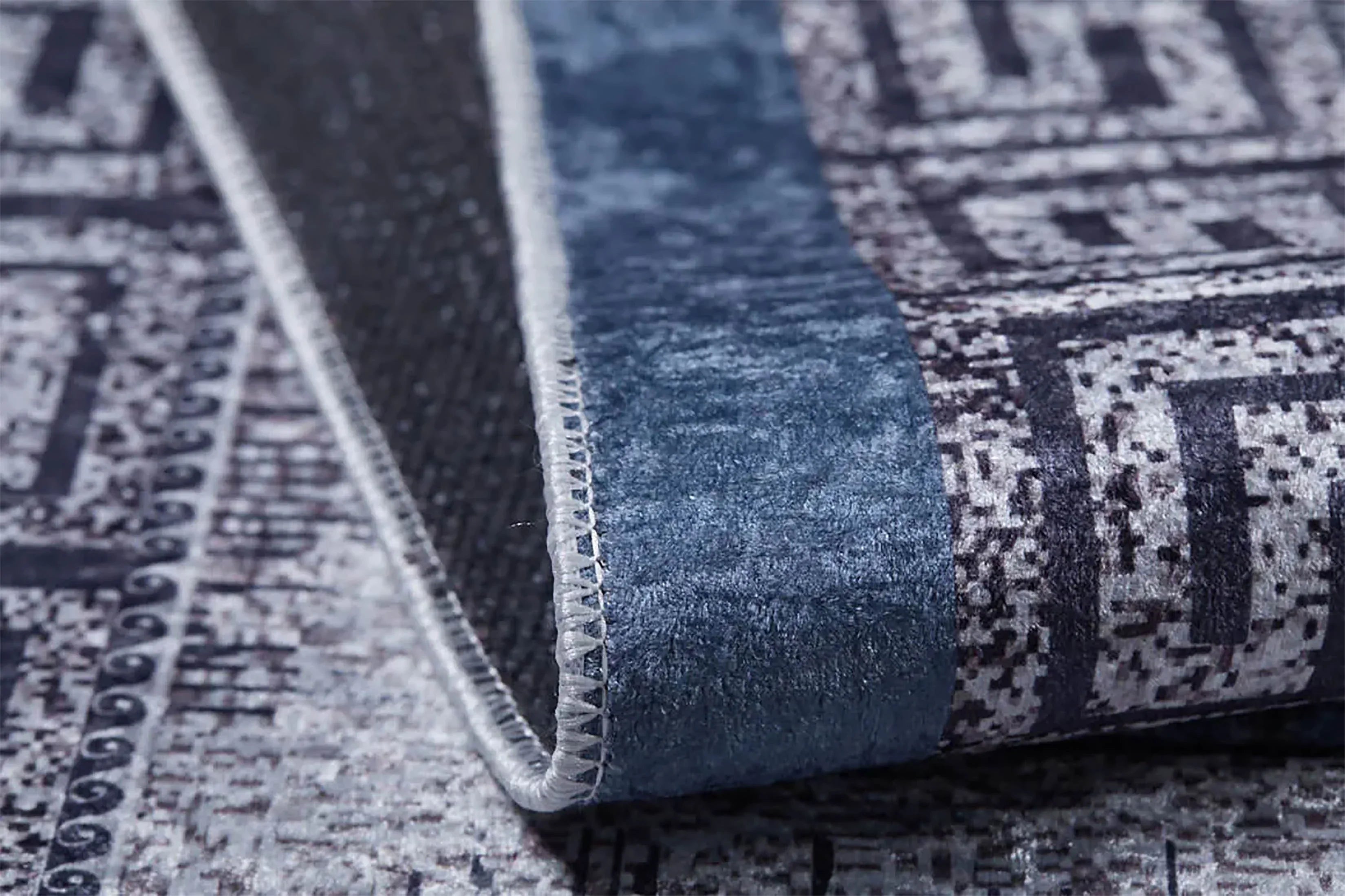 Modern Mavi Labirent Desenli Gümüş Gri Yunan Bordürlü Halı-Pera Halı