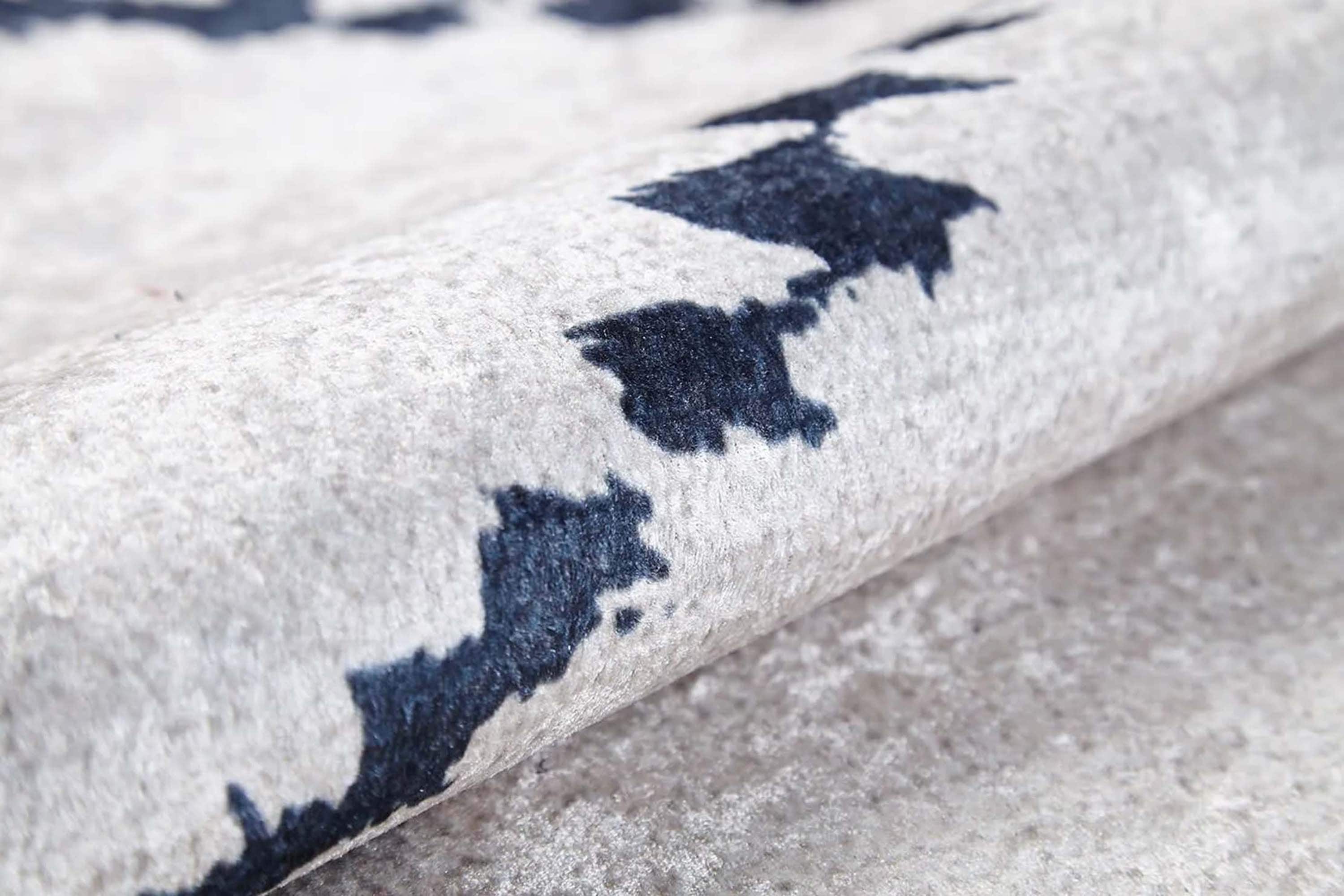 Açık Gri Renkli Geometrik Desenli Kilim Halı - Pera Halı