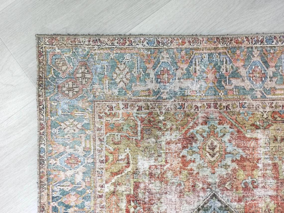 Terracotta ve Adaçayı Yeşili Eskitme Desenli Vintage Halı