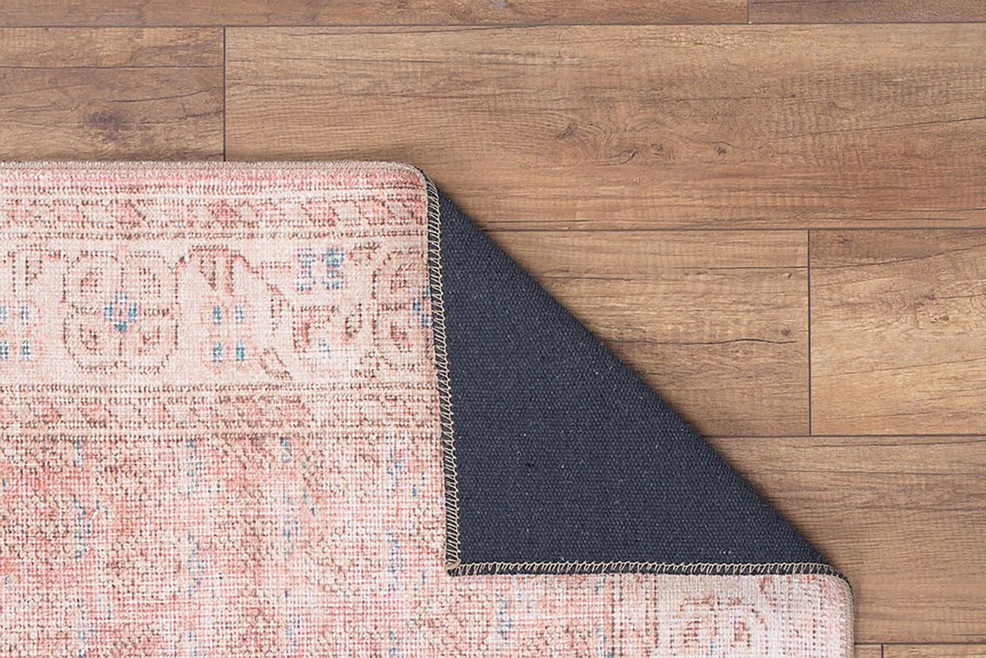 Solgun Yanık Turuncu ve Pudra Eskitme Vintage Halı