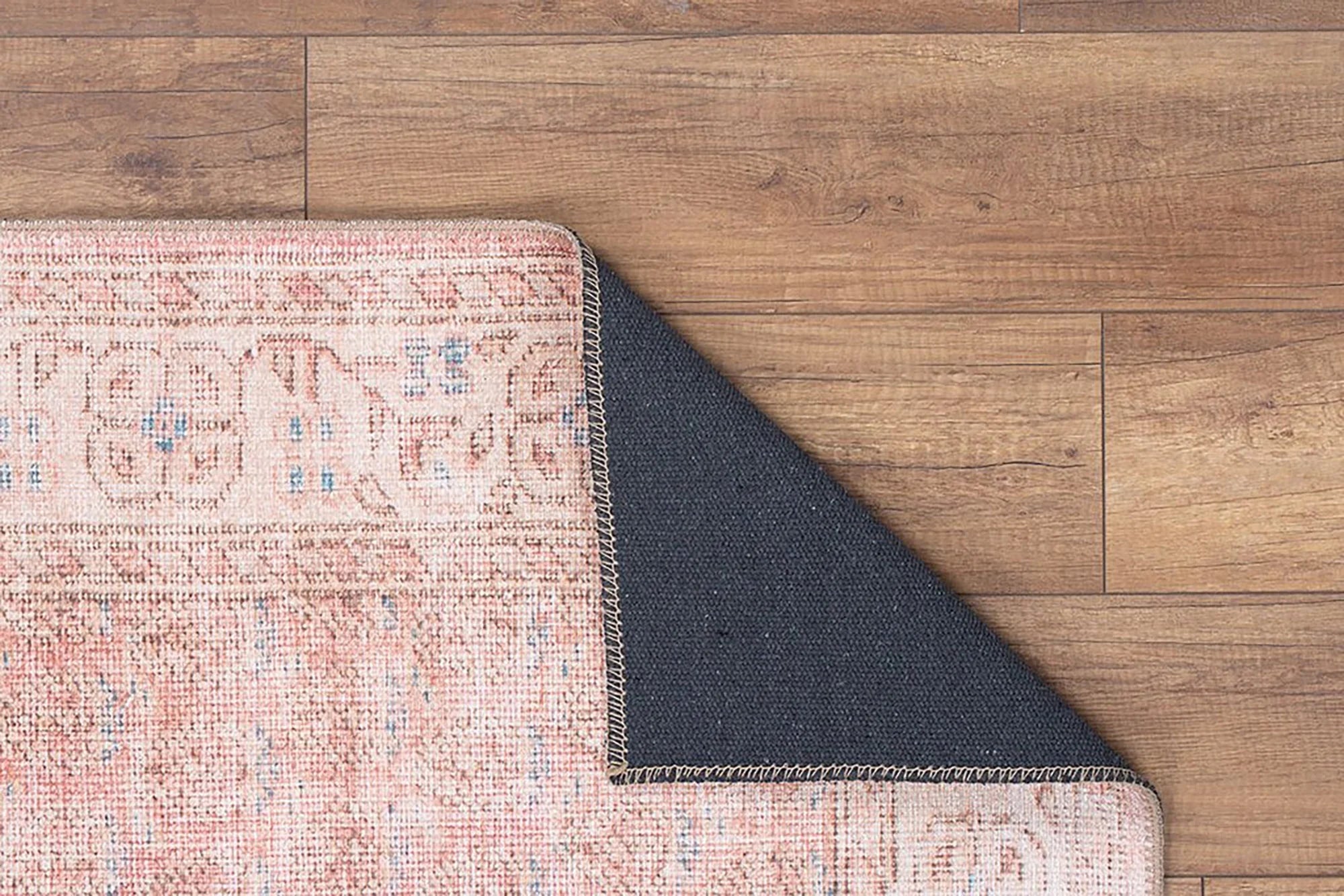 Solgun Yanık Turuncu ve Pudra Eskitme Vintage Halı