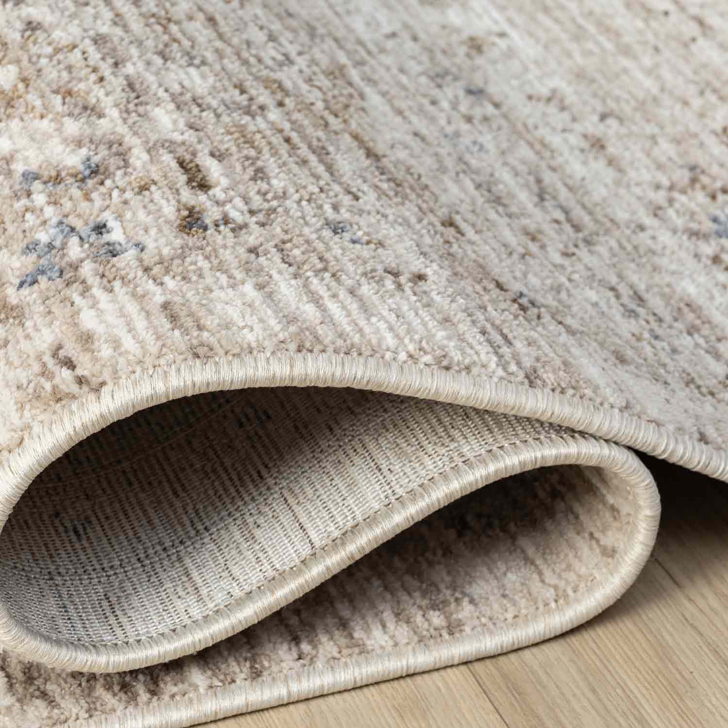 Nötr Tonlarda Çiçekli Klasik Eskitme Desenli Halı-Pera Halı