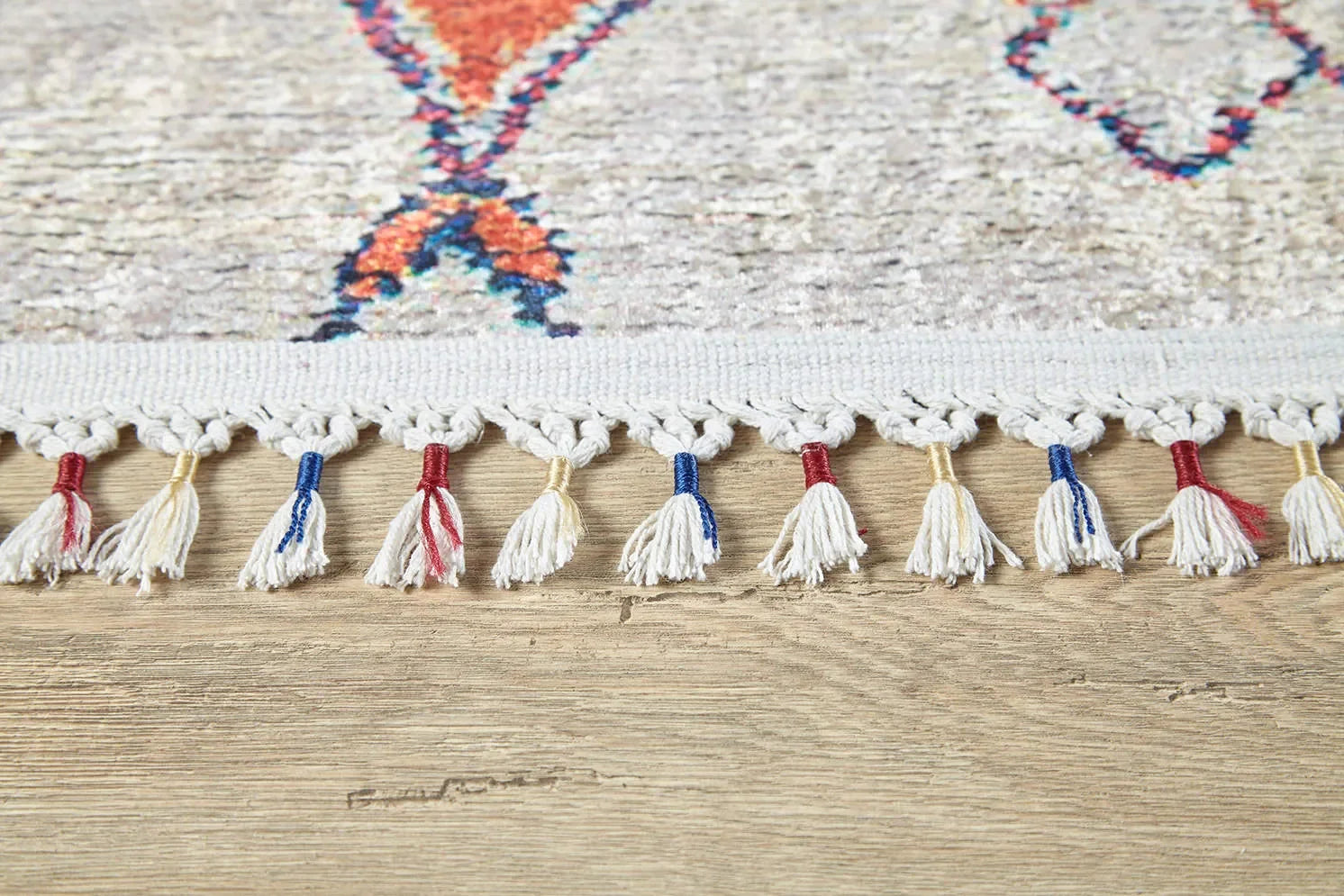 Örgü Saçaklı Bej Çok Renkli Otantik Halı-Pera Halı