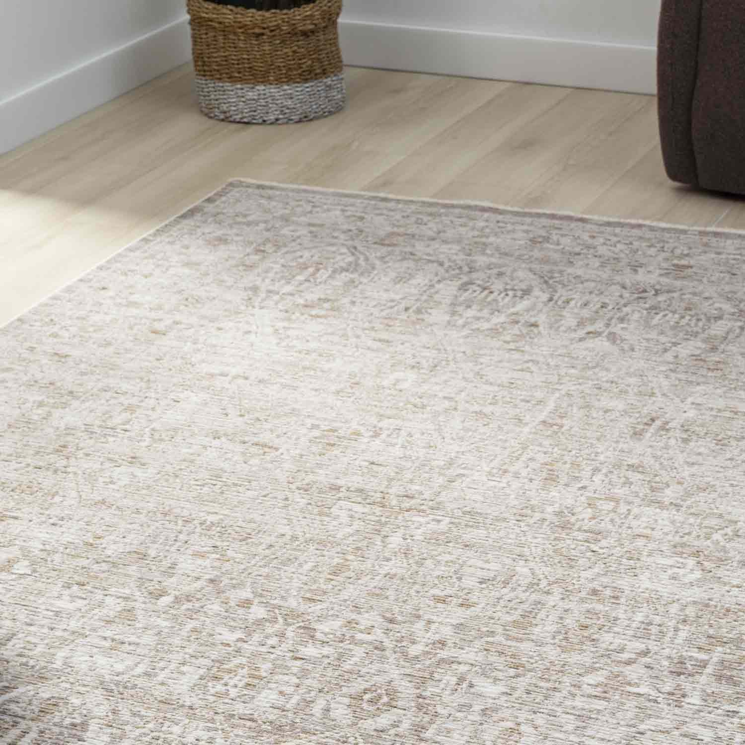 Bej Gri Klasik Eskitme Desenli Halı