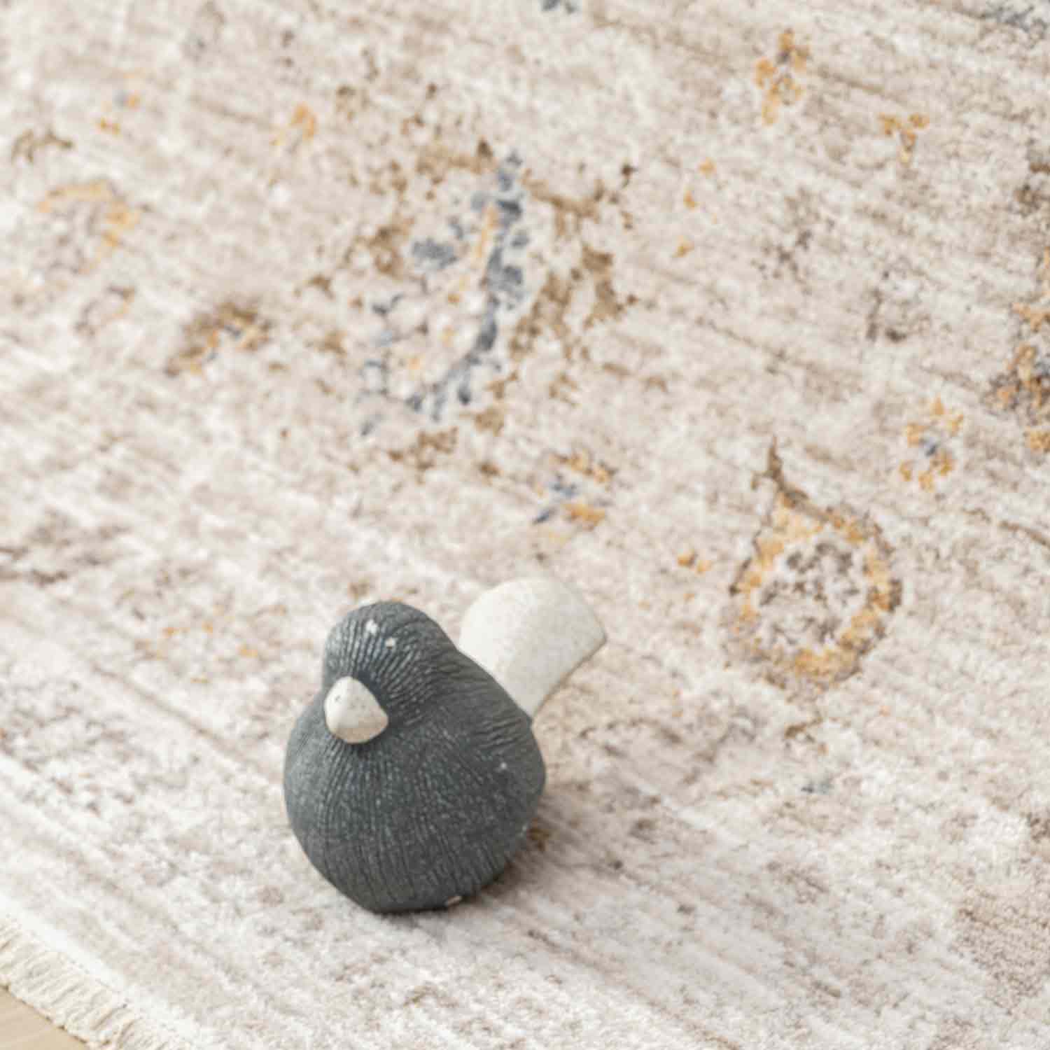 Açık Bej Gri Pastel Tonlarda Eskitme Halı