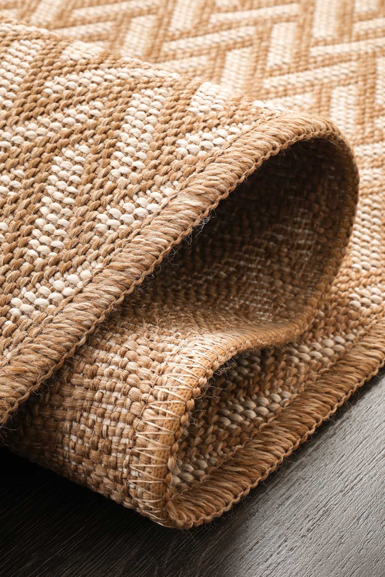 Karamel ve Ekru Zikzak Hasır Dokulu Halı