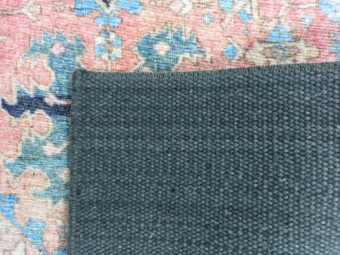 Bej ve Pudra Pembe Medalyonlu Vintage Pers Halısı