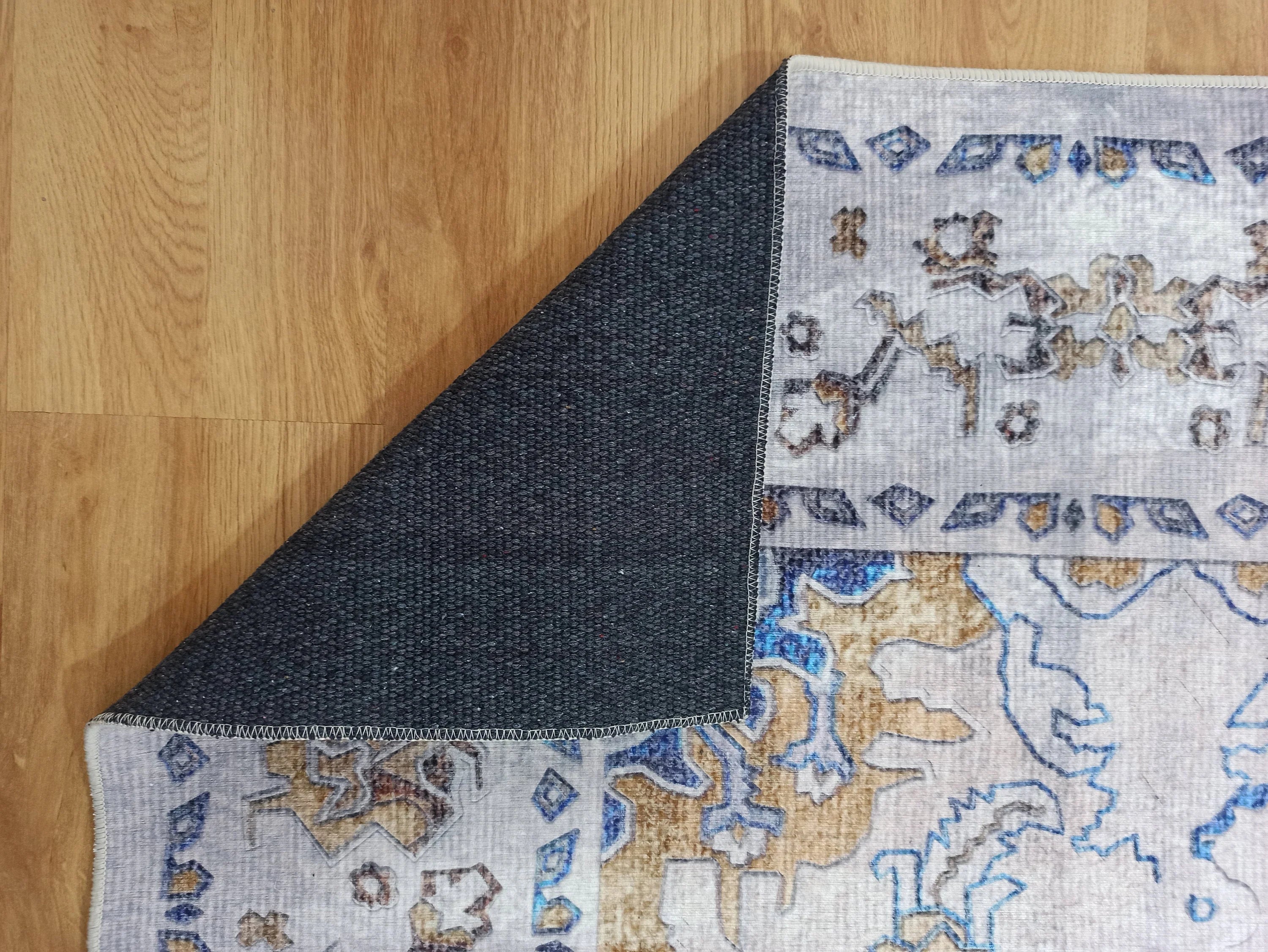 Bej ve Mavi Eskitme Desenli Vintage Halı