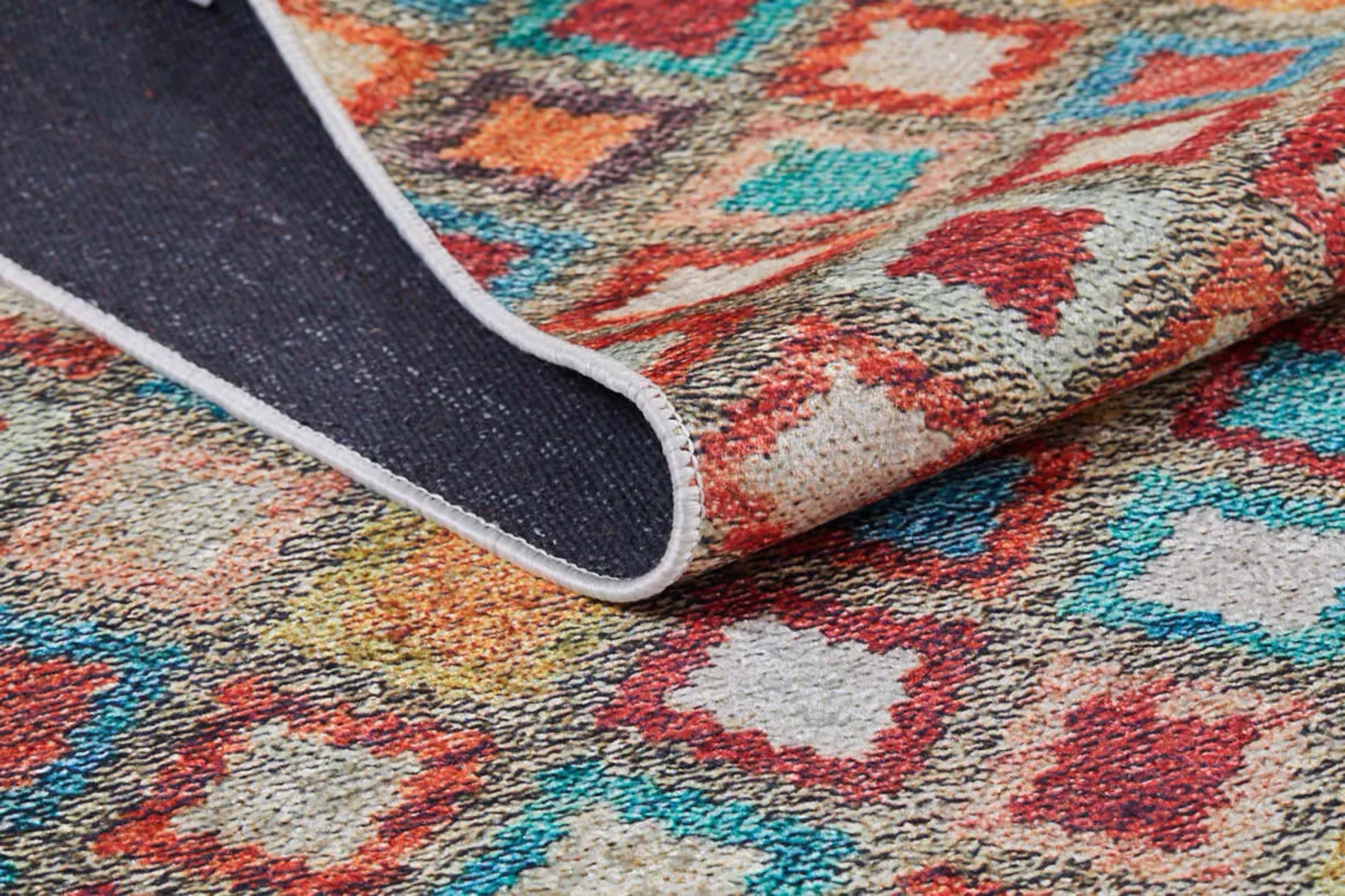 Renkli Kare Desenli Anadolu Kilim Halı-Pera Halı