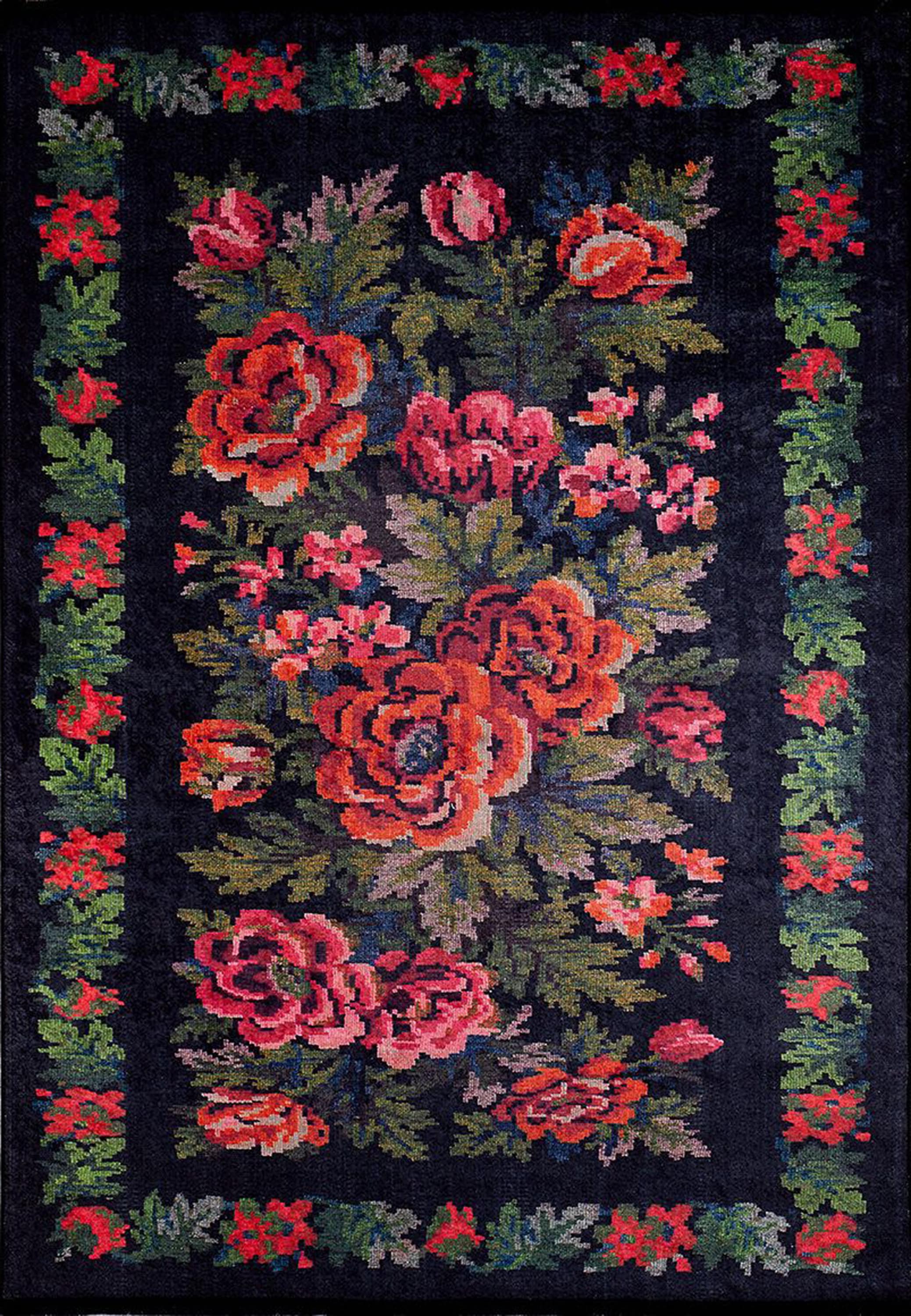Gül Desenli Siyah Karabağ Kilim Halı - Pera Halı