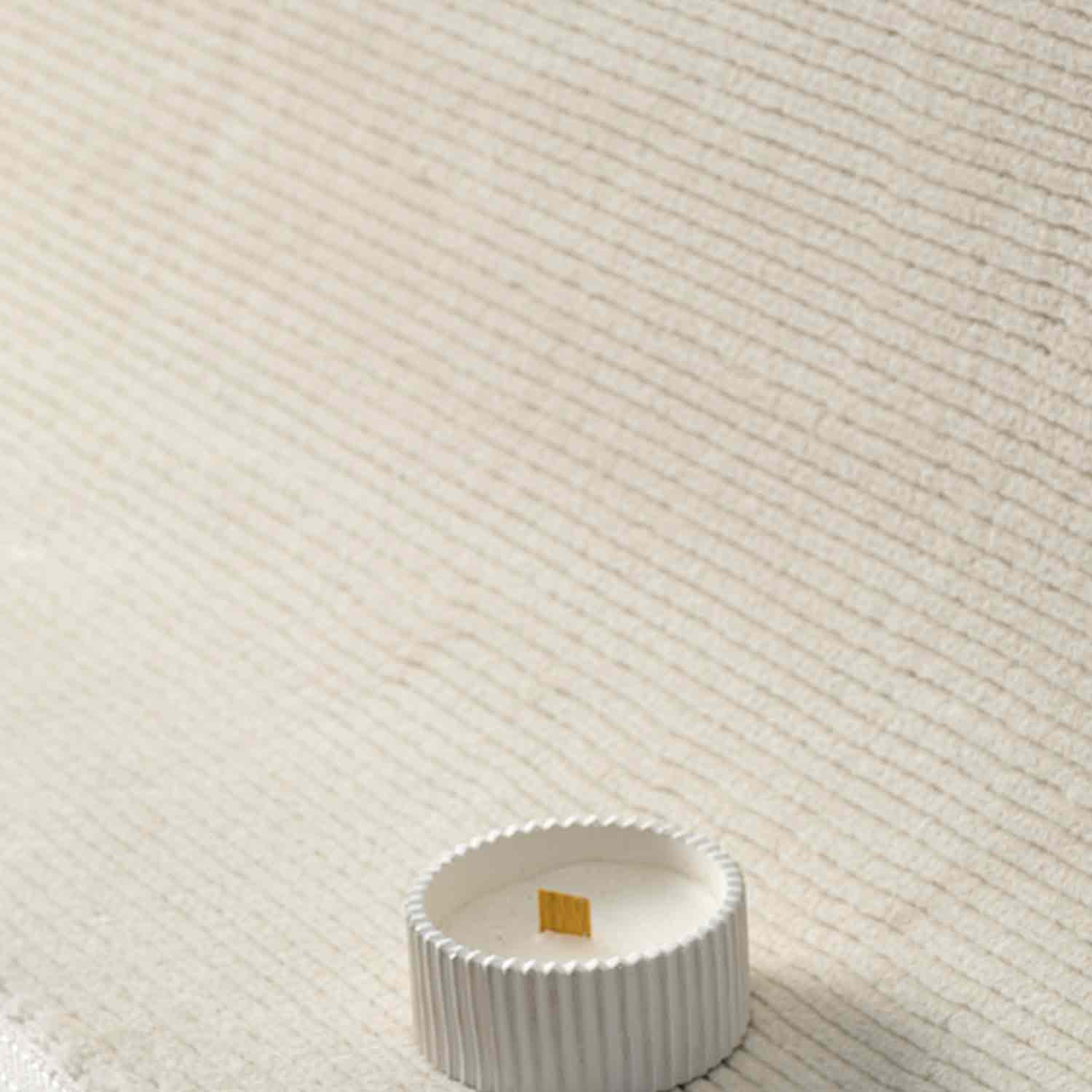 Krem Bej Sade Dikey Çizgili Modern Halı