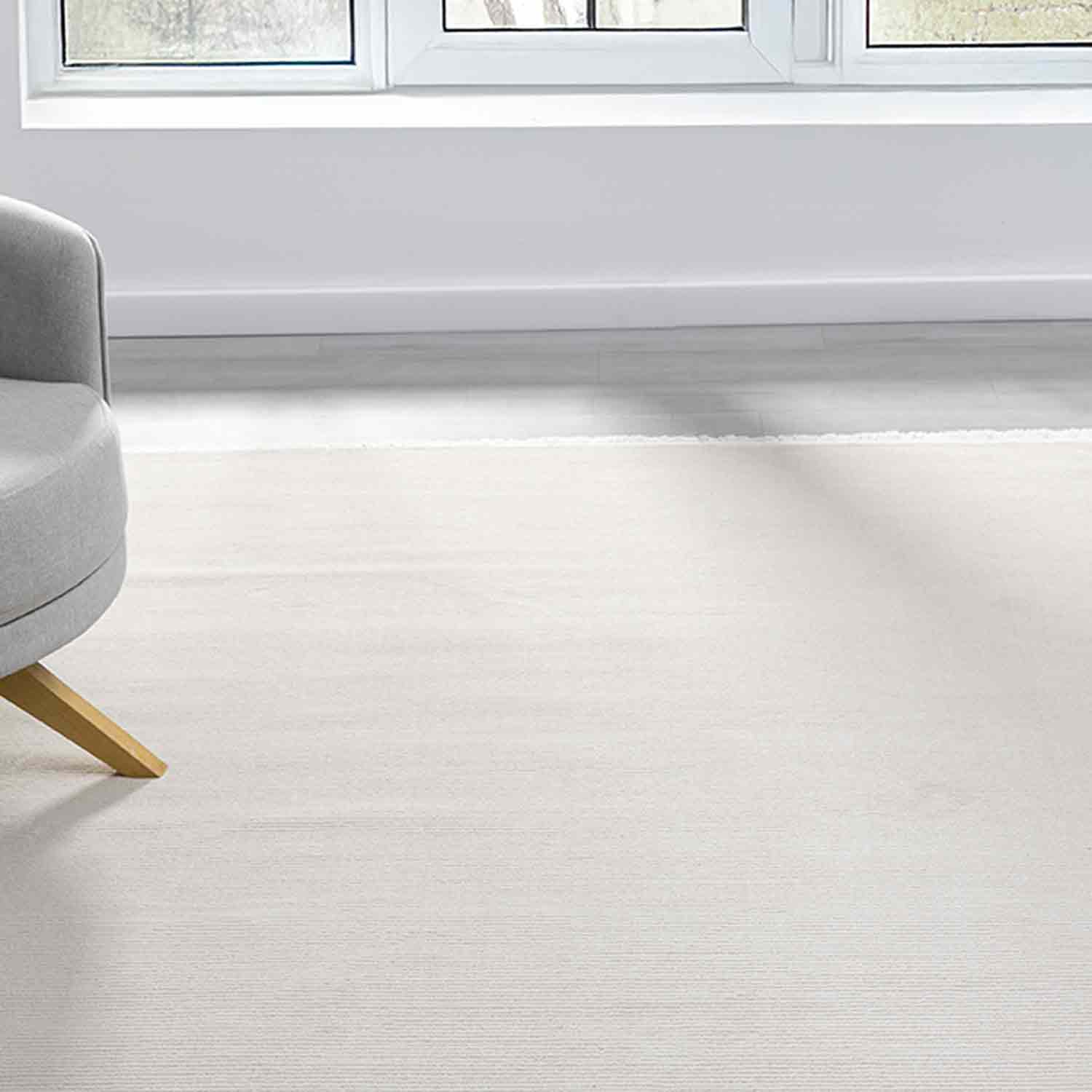 Krem Bej Sade Dikey Çizgili Modern Halı