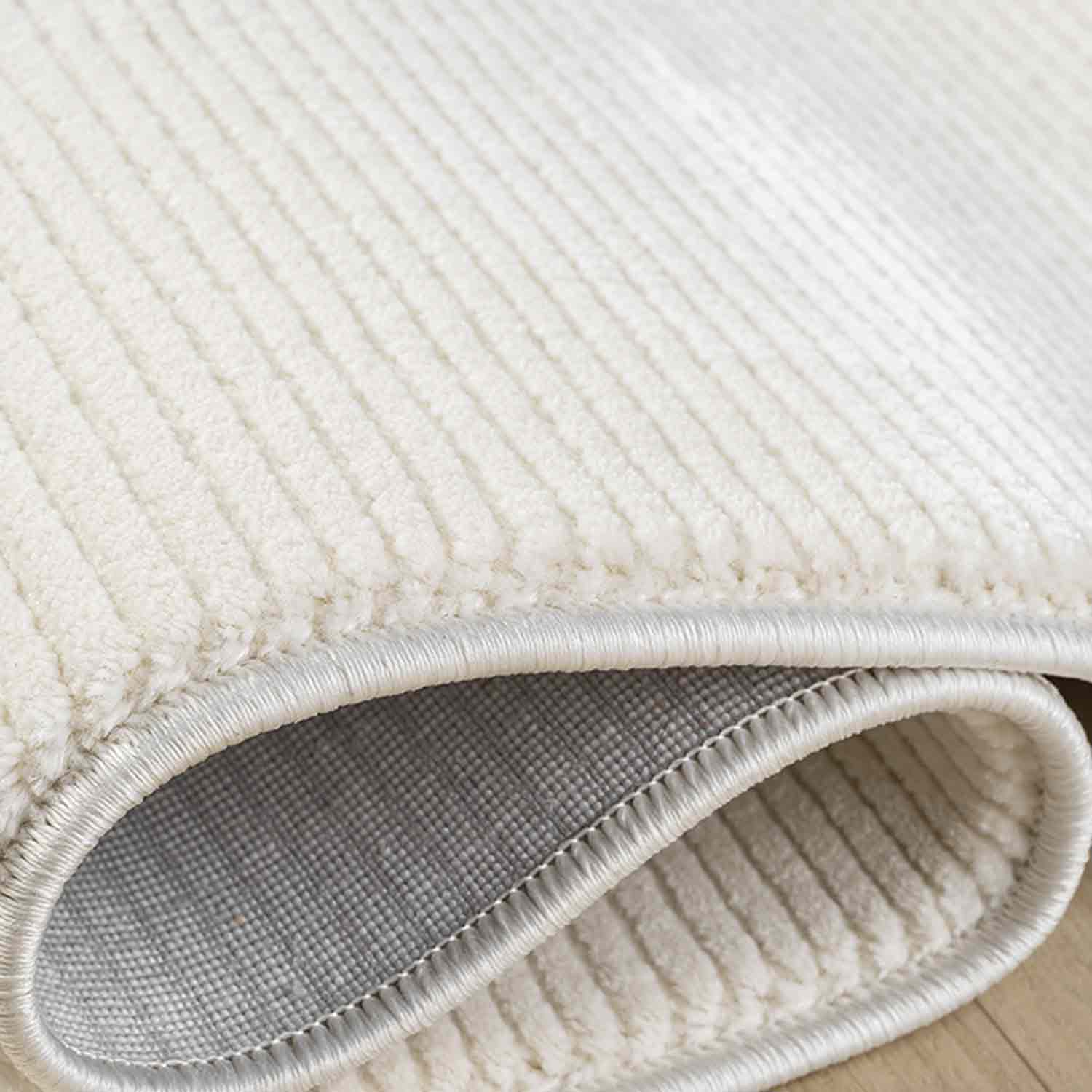 Krem Beyaz Sade Dikey Çizgili Modern Halı