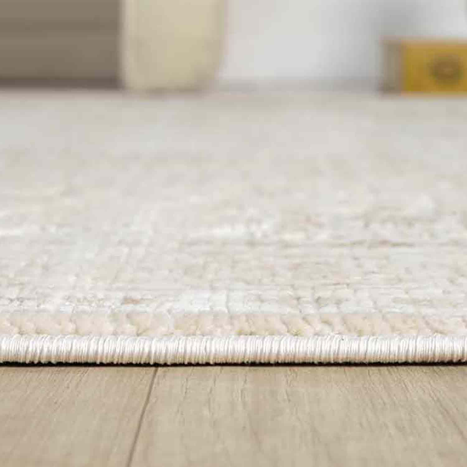 Krem Bej Ton Sür Ton Minimal Eskitme Desenli Halı