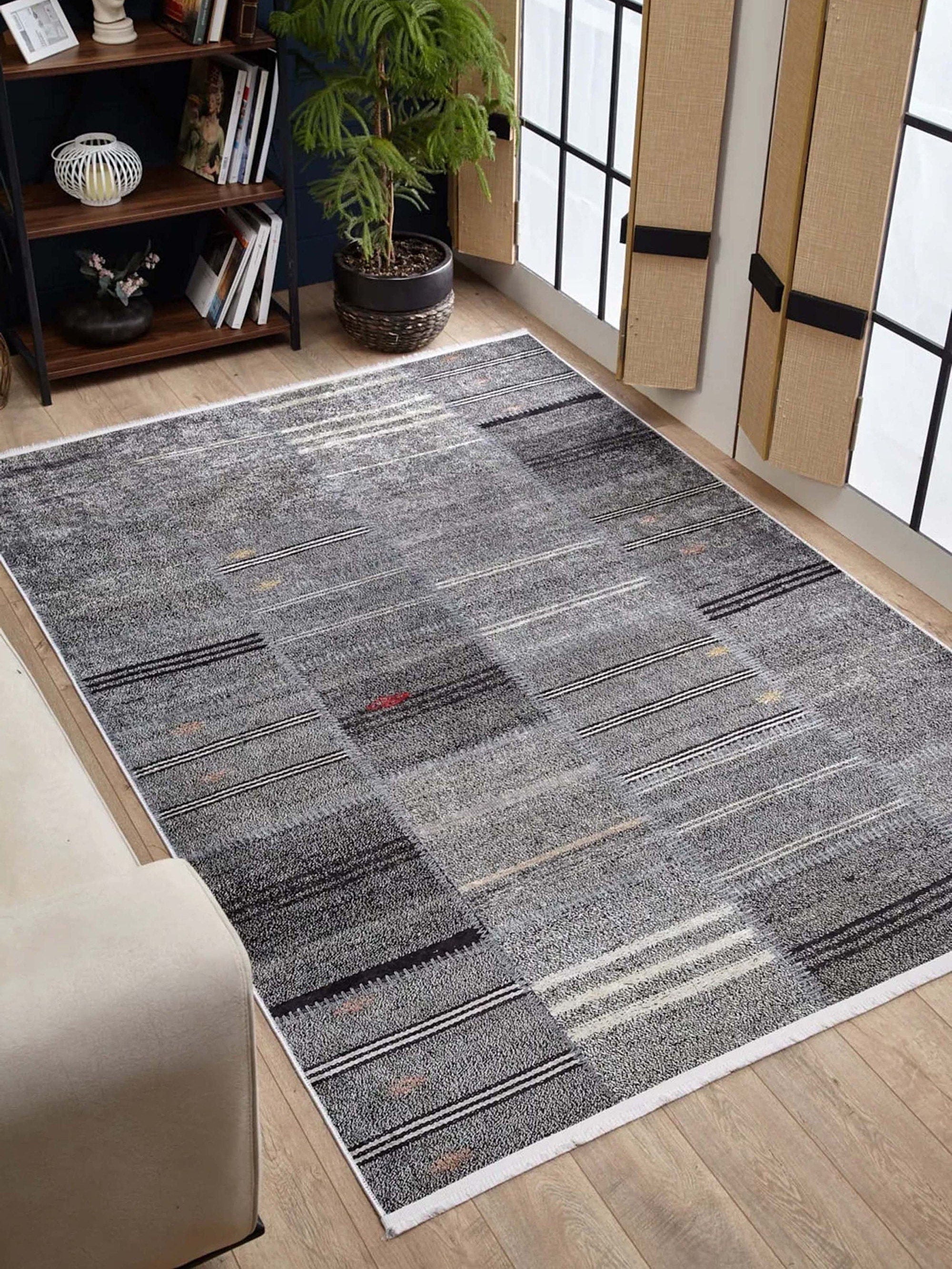 Açık Gri Siyah Çizgili Kilim Halı