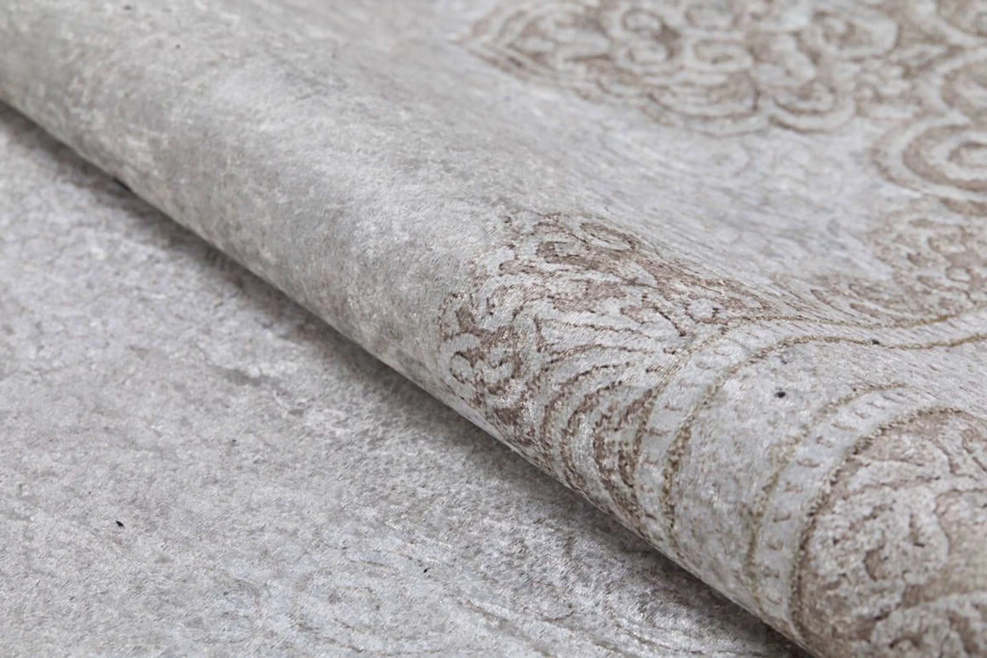 Sade Eskitme Bej Halısı-Pera Halı