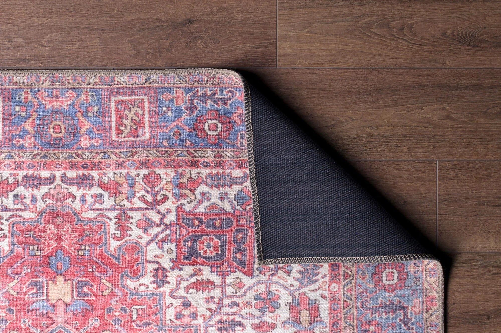 Solgun Kırmızı ve Mavi Medalyonlu Vintage Pers Halısı