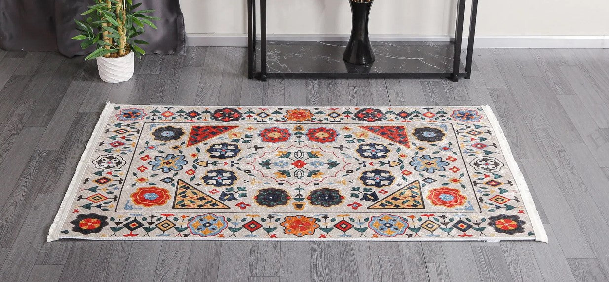 Krem Çok Renkli Çiçek Desenli Etnik Kilim Halı