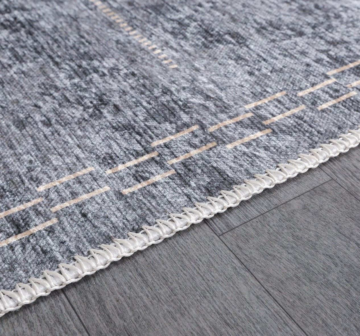 Gri Renkli Kare Desenli Modern Kilim Halı
