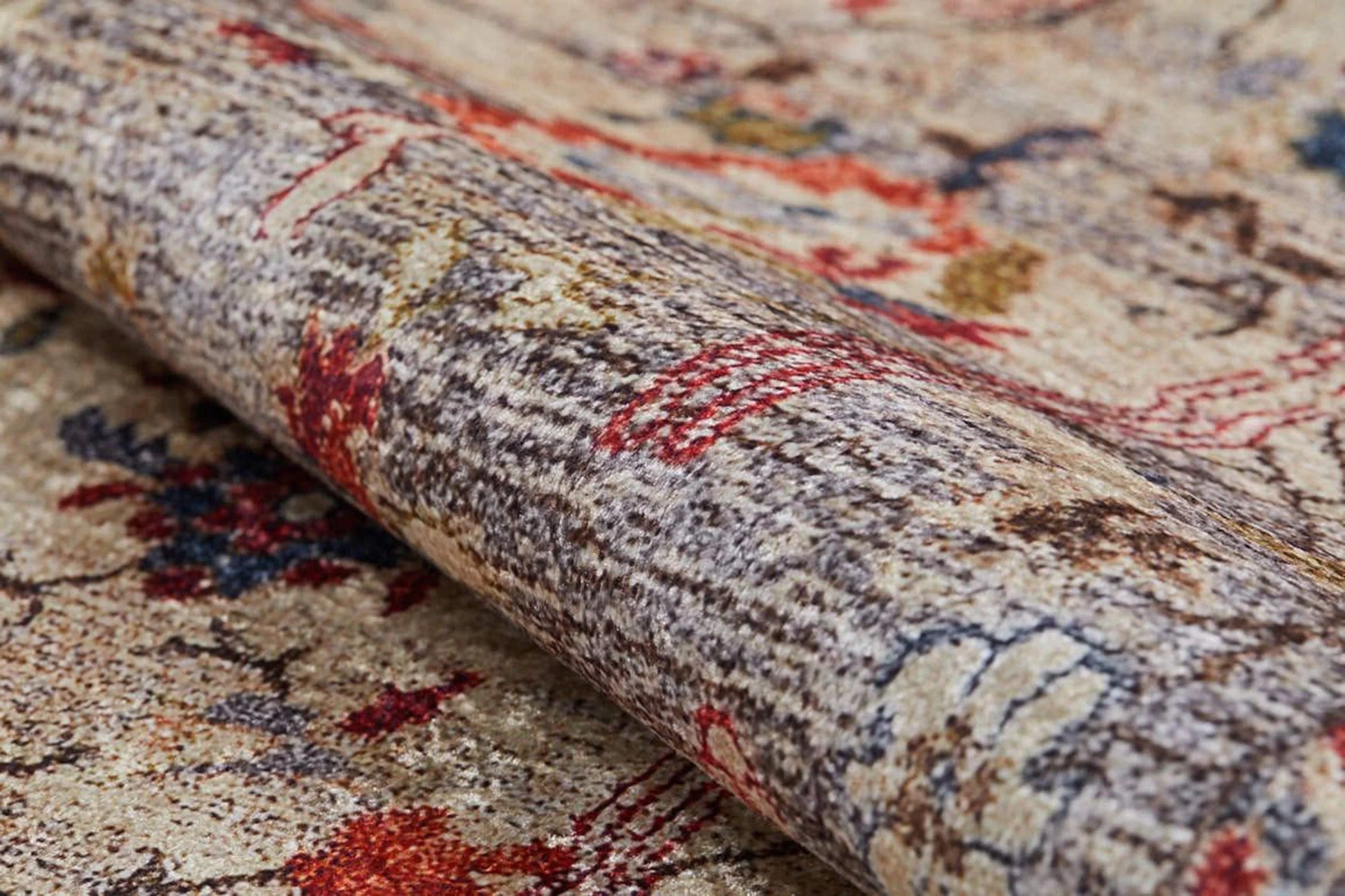 Sıcak Tonlu Bej Kırmızı Uşak Desenli Halı-Pera Halı