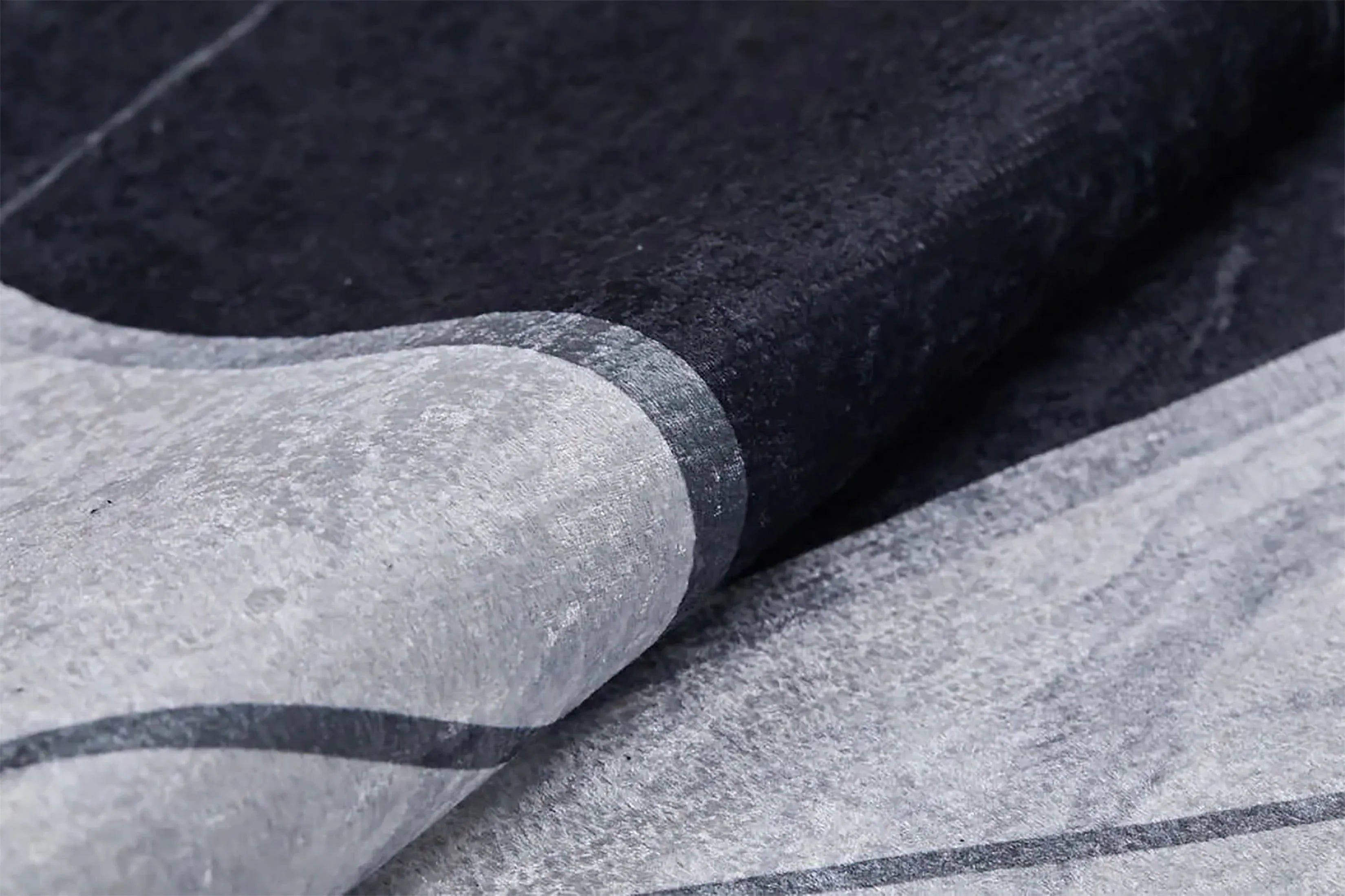 Siyah Gri Mermer Desenli Geometrik Bordürlü Modern Yıkanabilir Halı-Pera Halı