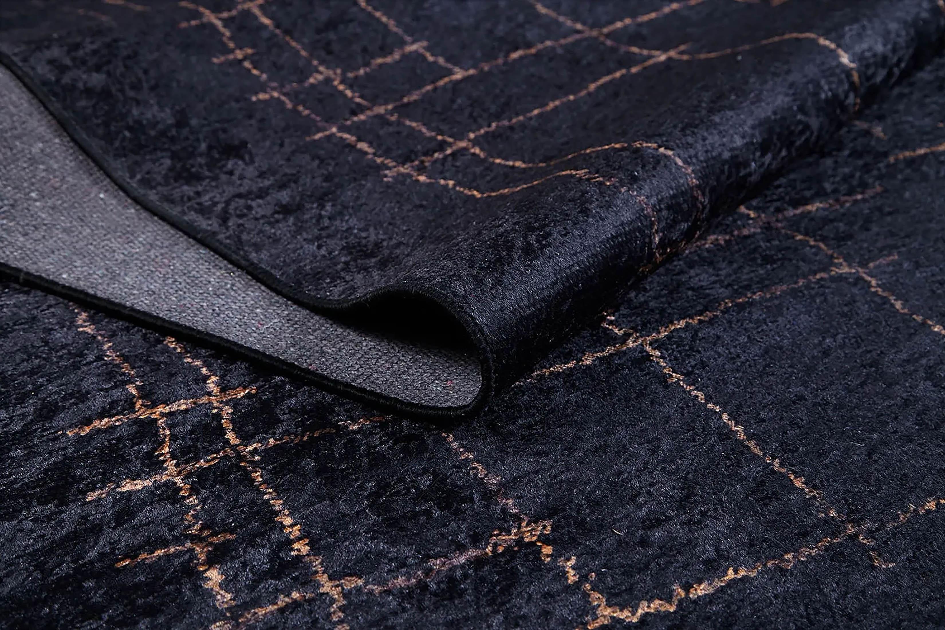 Siyah Kahverengi Geometrik Halı-Pera Halı