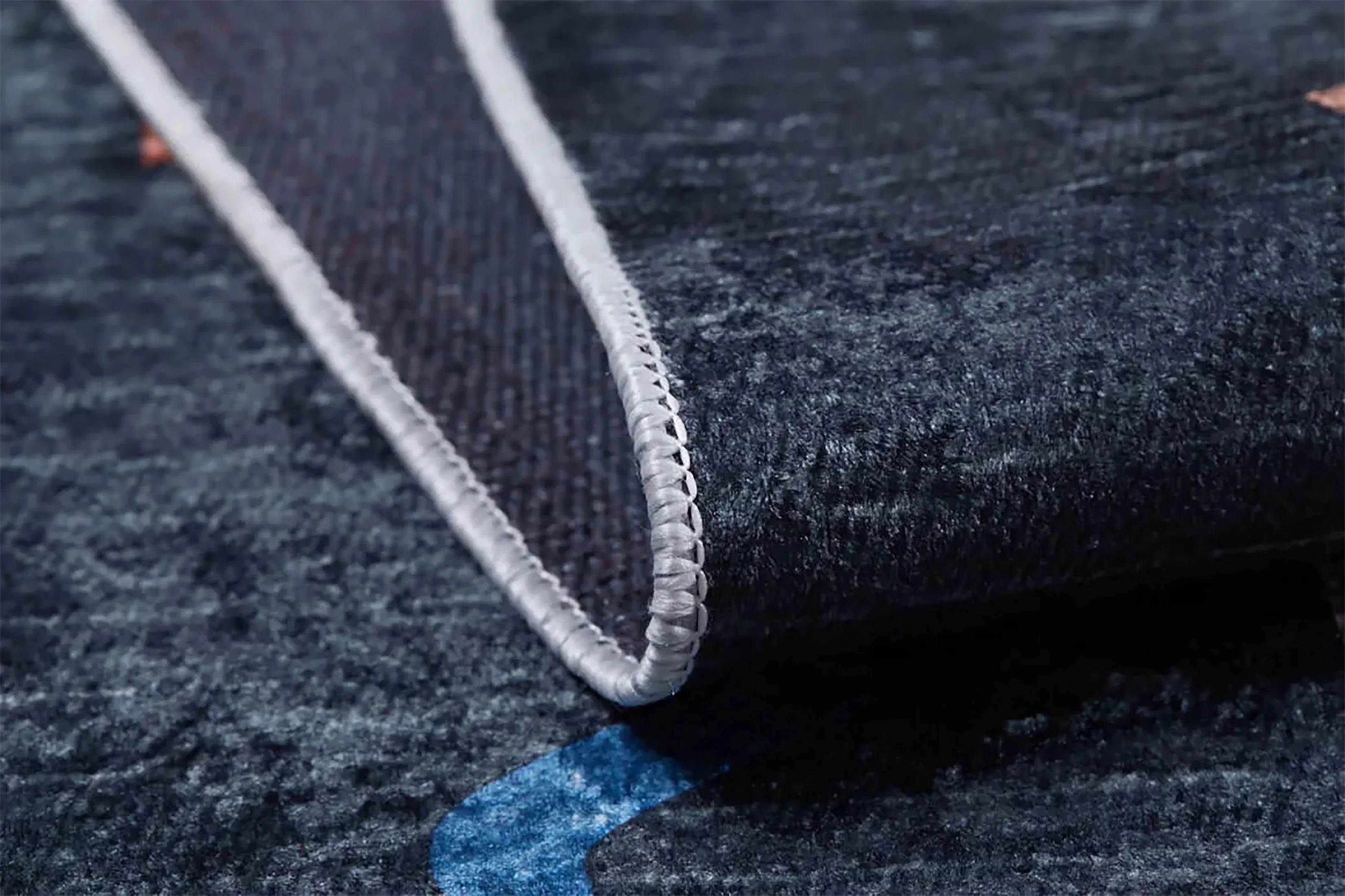 Siyah Renkli Geometrik Halı-Pera Halı