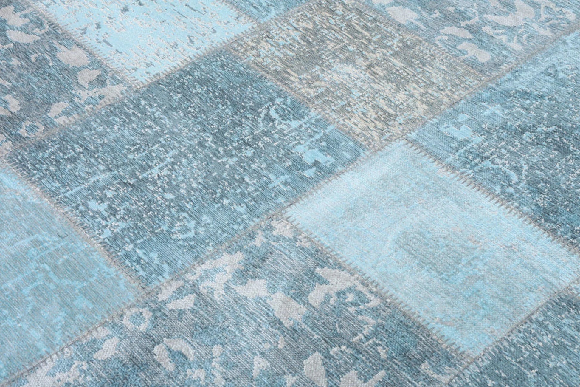Eskitme Patchwork Açık Gökyüzü Mavi Halı - Pera Halı