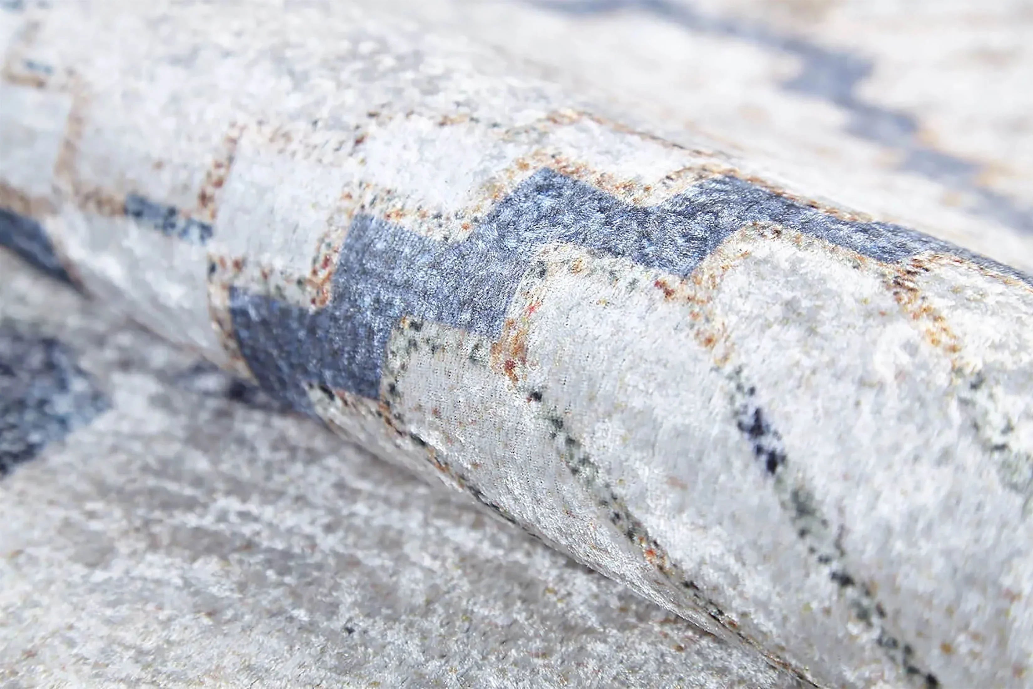 Soft Bohem Geometrik Desenli Krem Soluk Mavi Eskitme Halı-Pera Halı