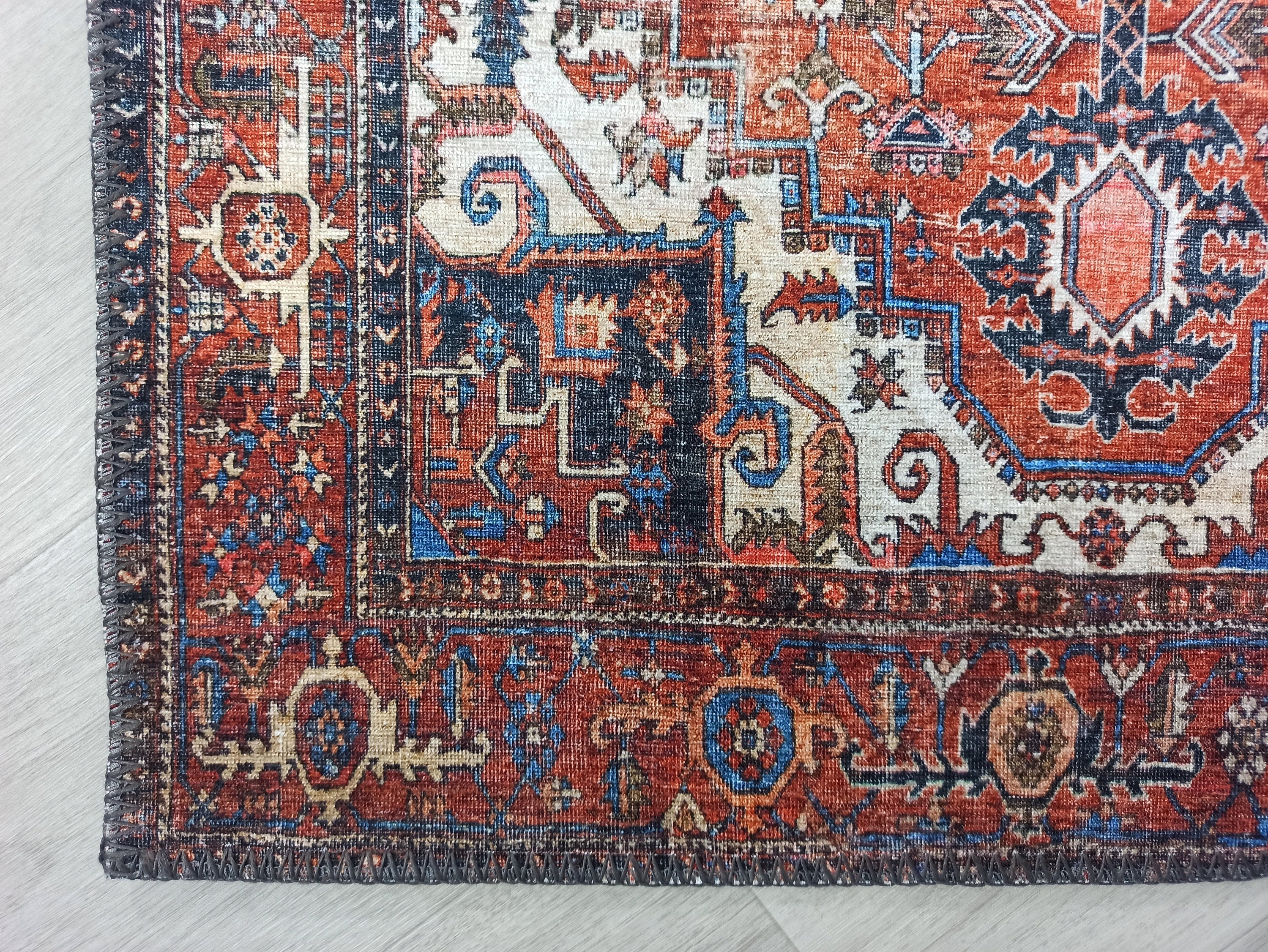 Vintage-Teppich im persischen Stil mit Fliesen und Orangetönen