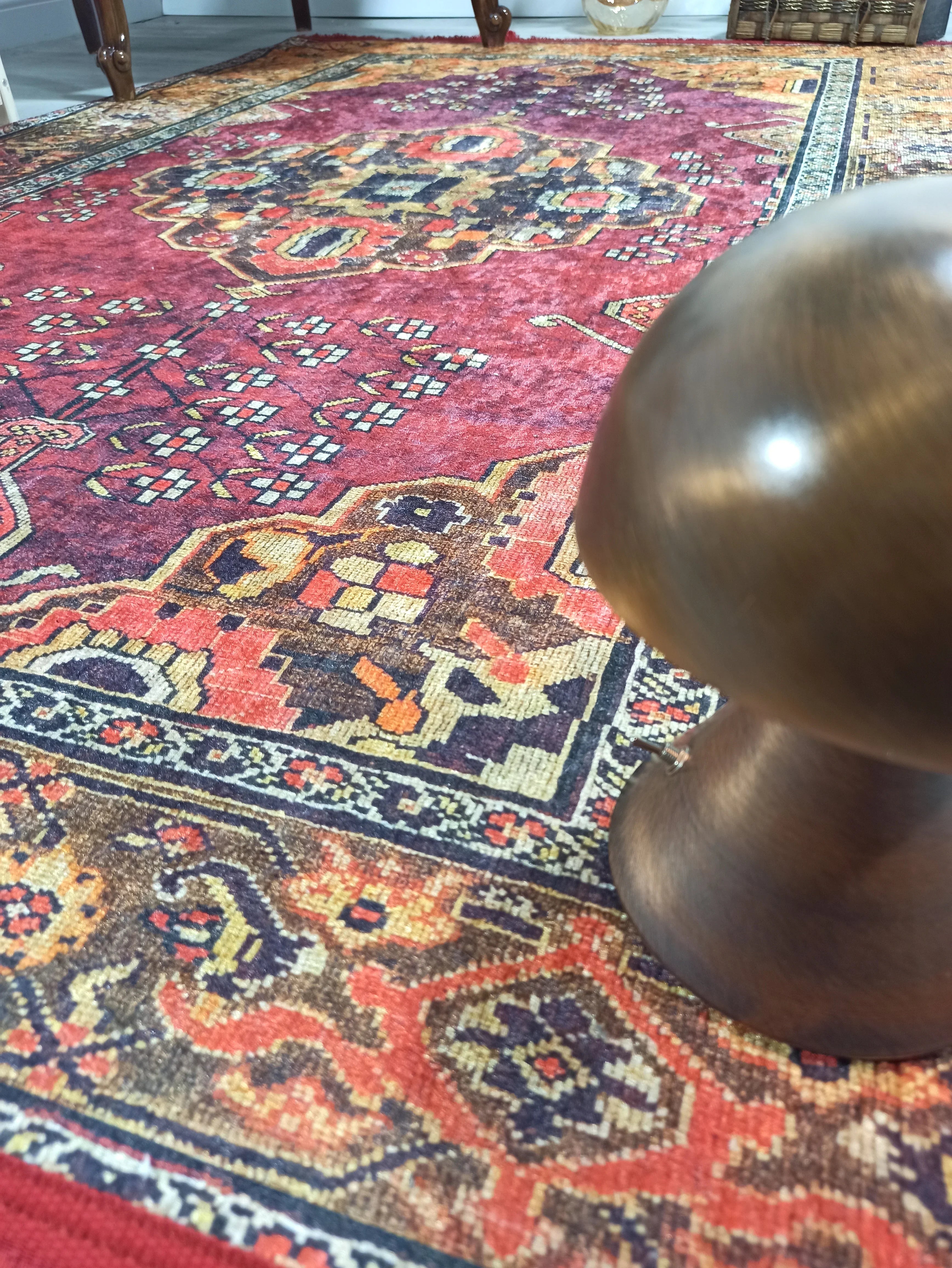 Uşak Koyu Kırmızı Bej Kilim Halı-Pera Halı