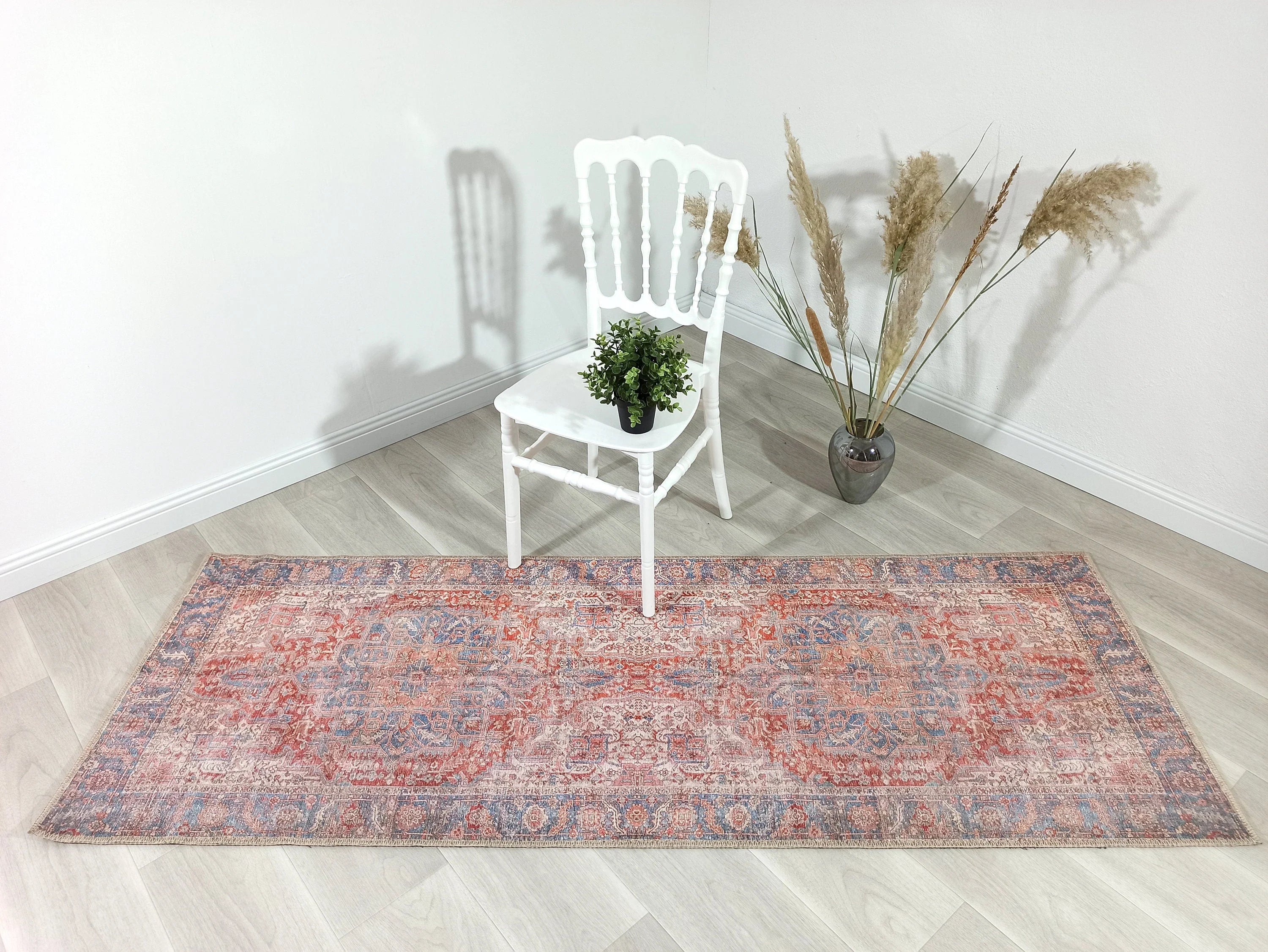 Grauer Vintage-Teppich mit geometrischem Muster